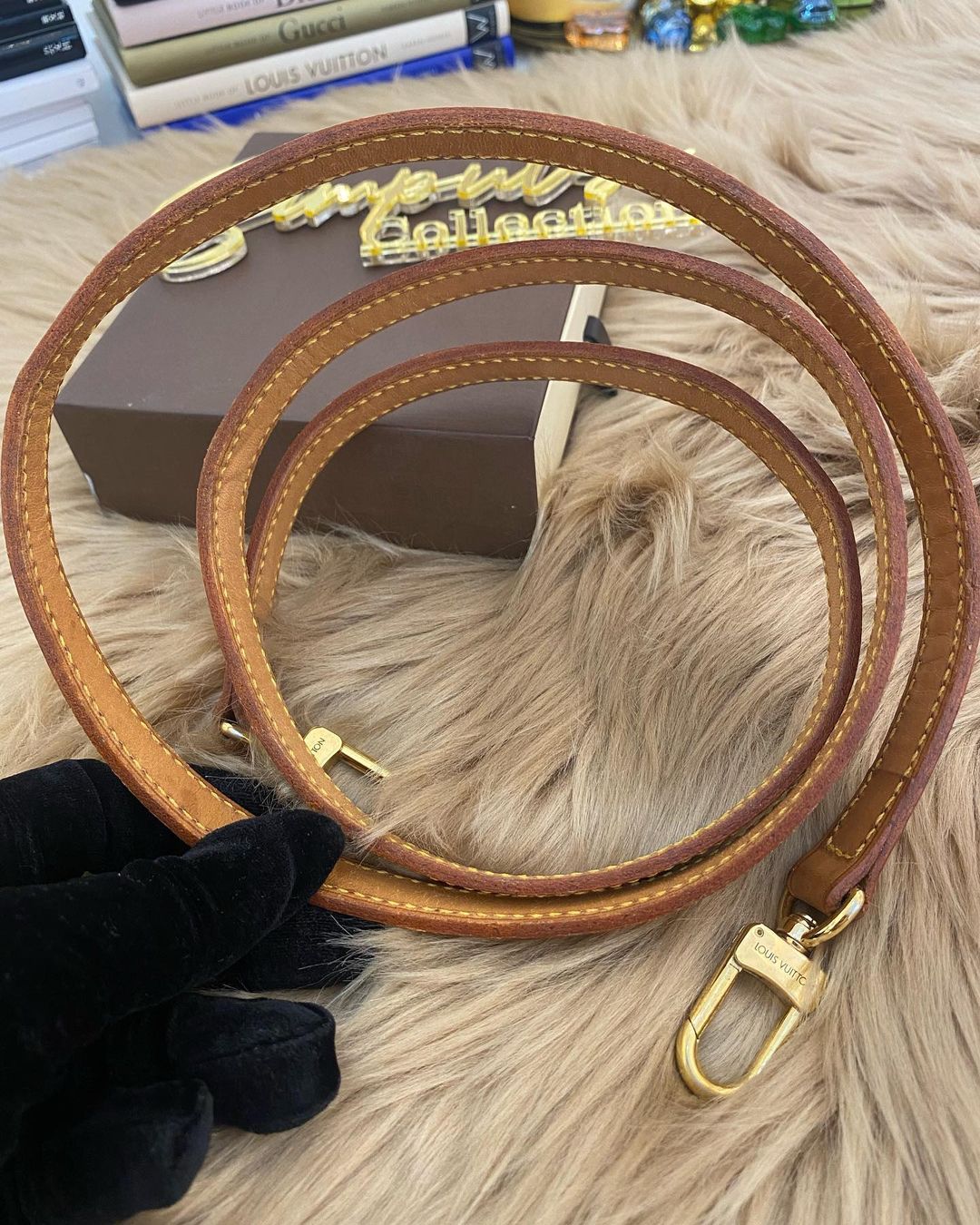 L V Strap