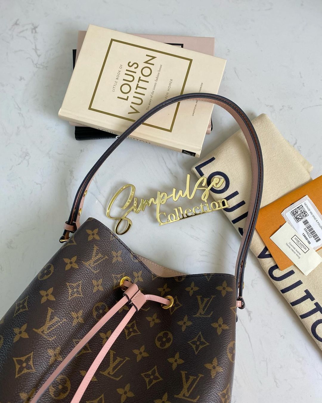 Louis Vuitton Neonoe Monogram Pink
