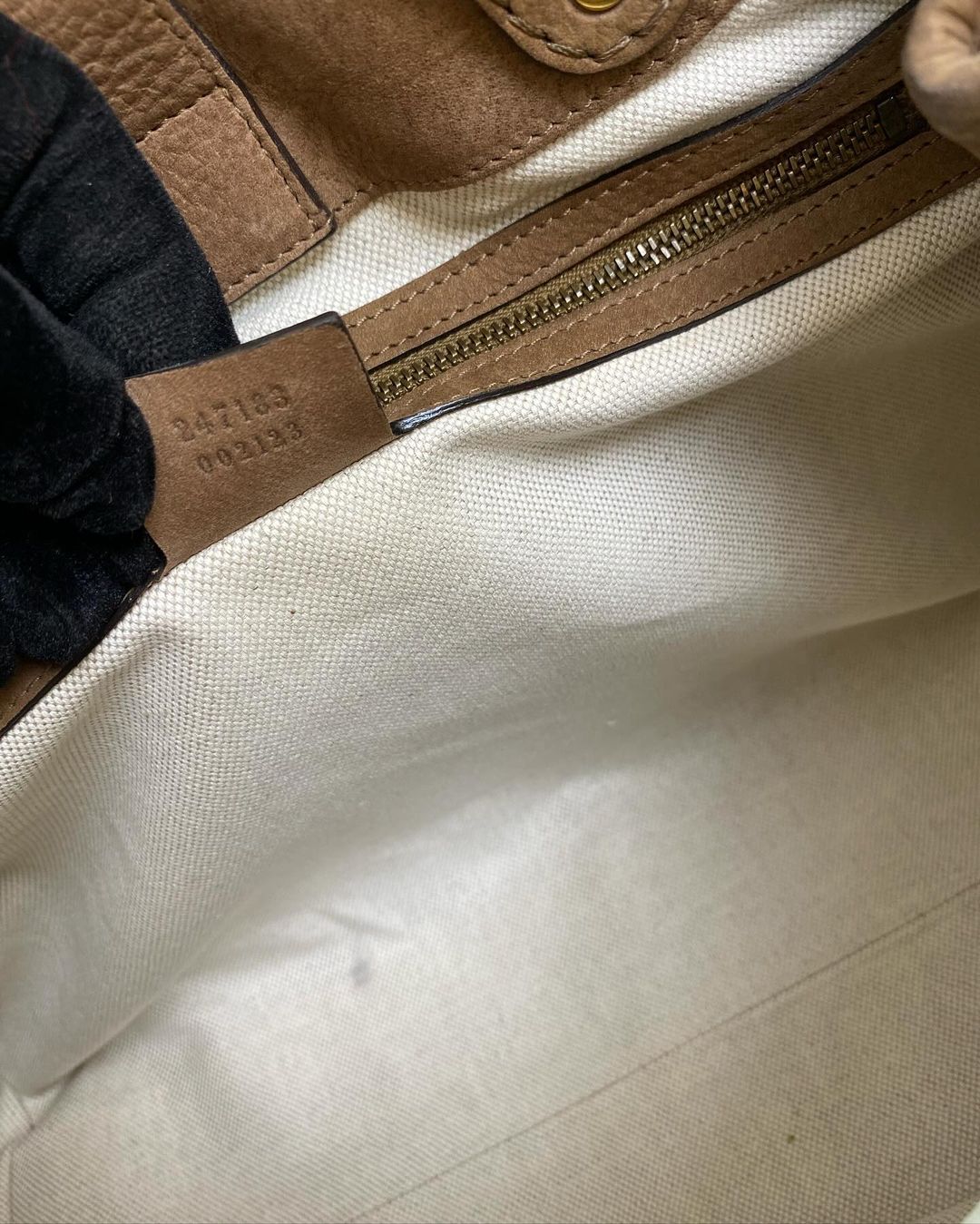 Gucci Supreme Ebony Canvas Nubuck Running Tote