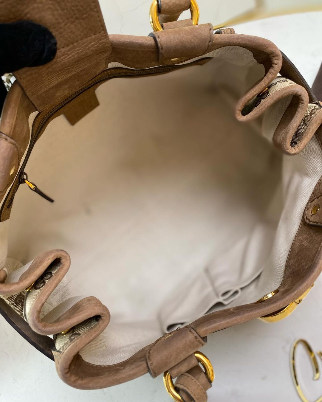 Gucci Supreme Ebony Canvas Nubuck Running Tote