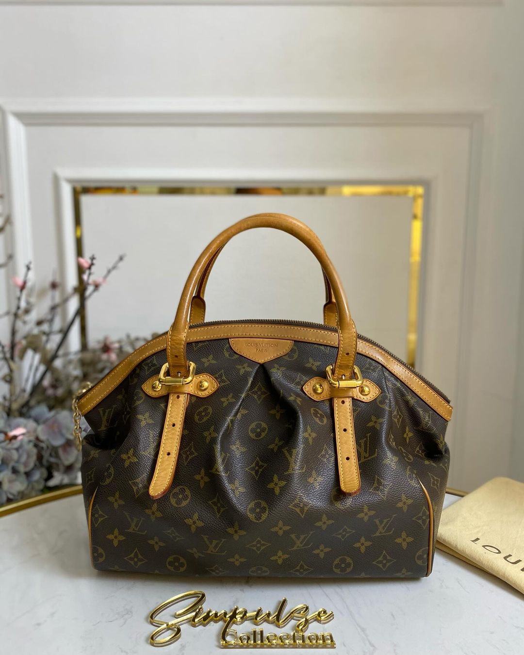 Louis Vuitton Tivoli Monogram GM size
