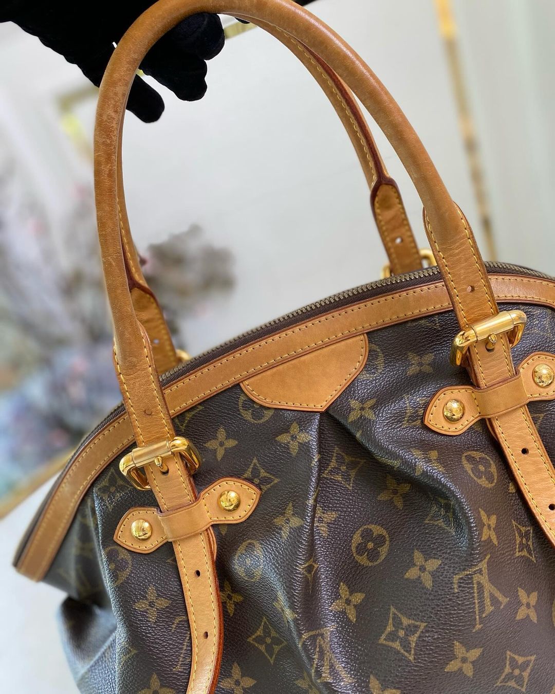 L V Tivoli Monogram GM size