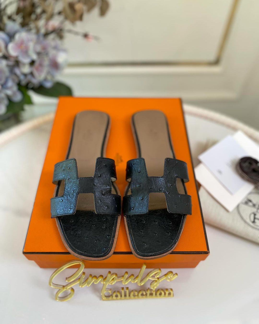 H Oran Black Ostrich