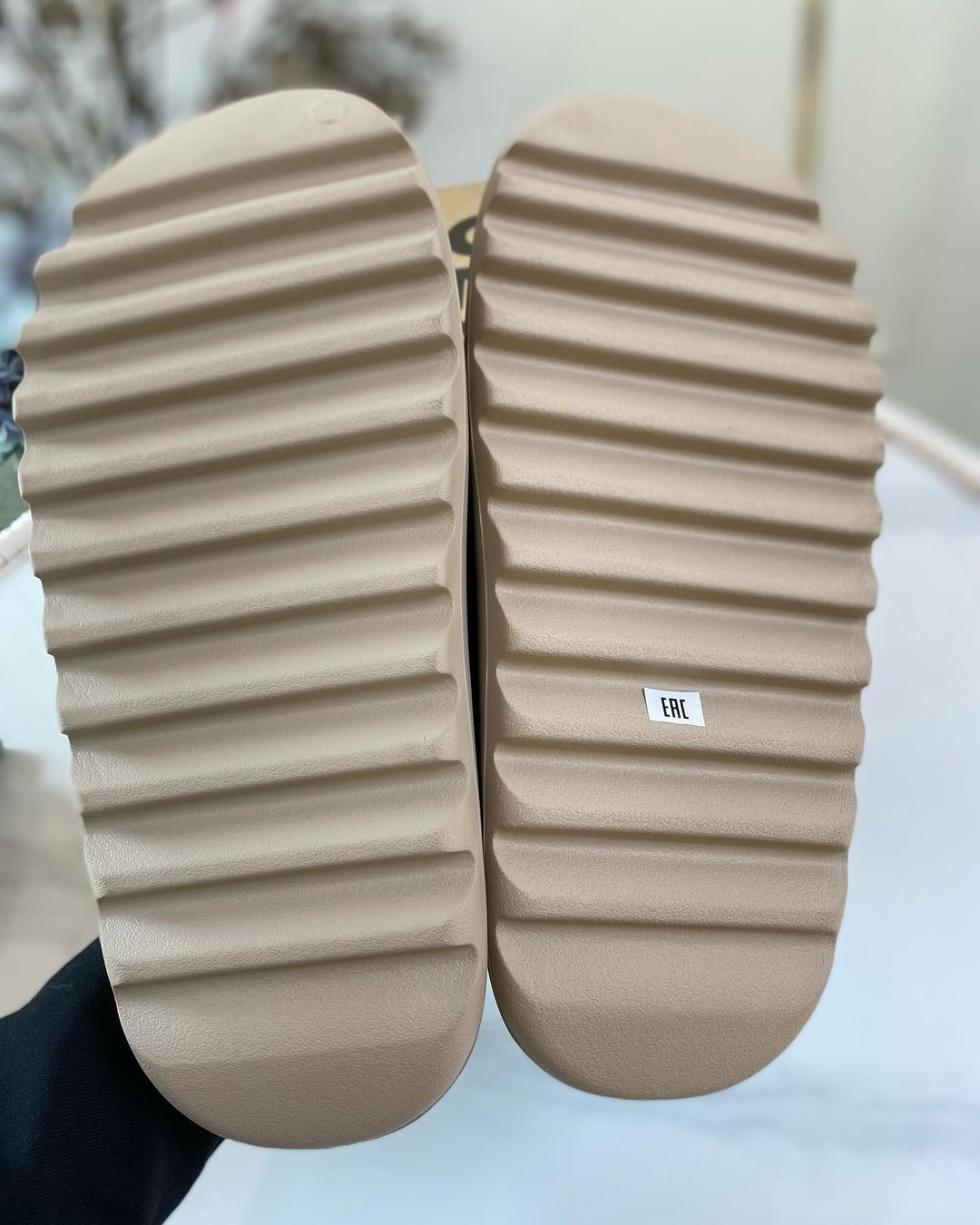 Yeezy Slide 13