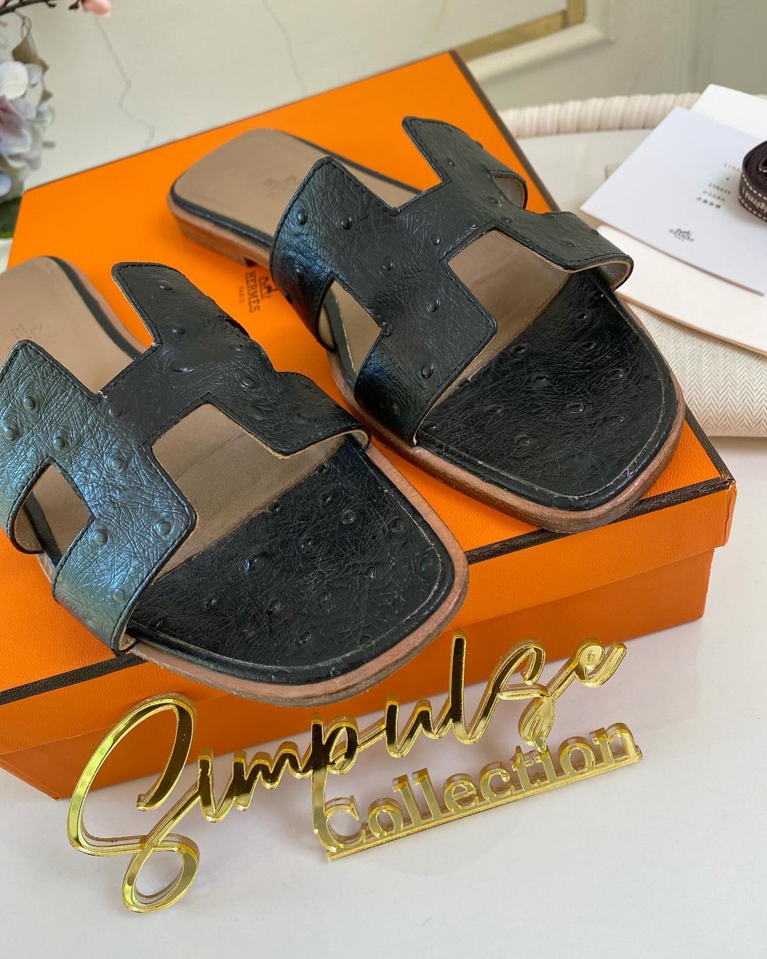 H Oran Black Ostrich