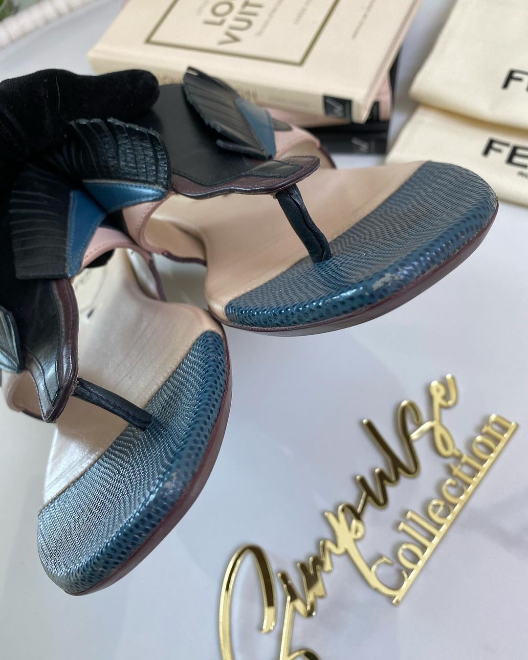 Féndî Monster Sandals