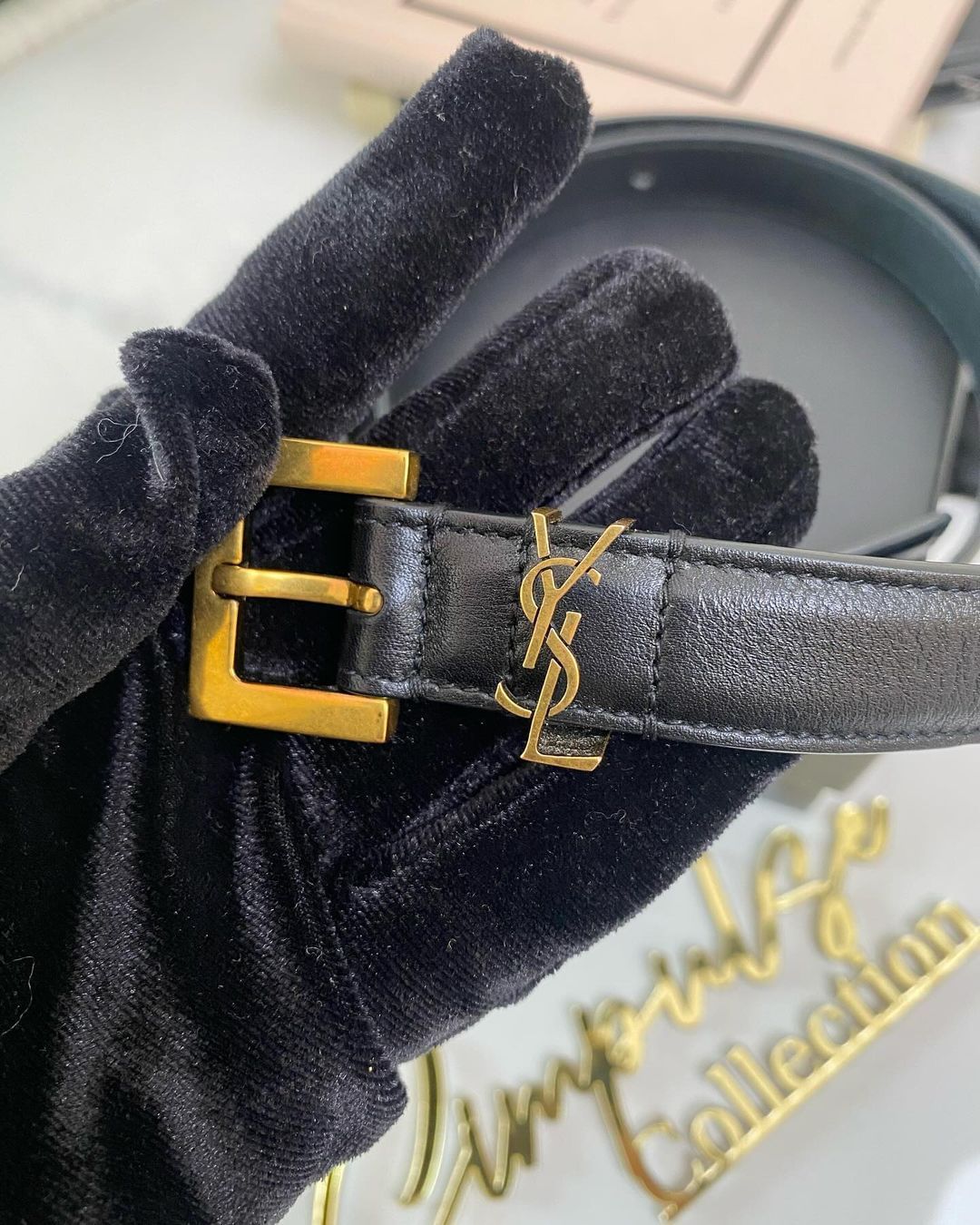 Yves Saint Laurent Cassandre Slim Black Leather Belt