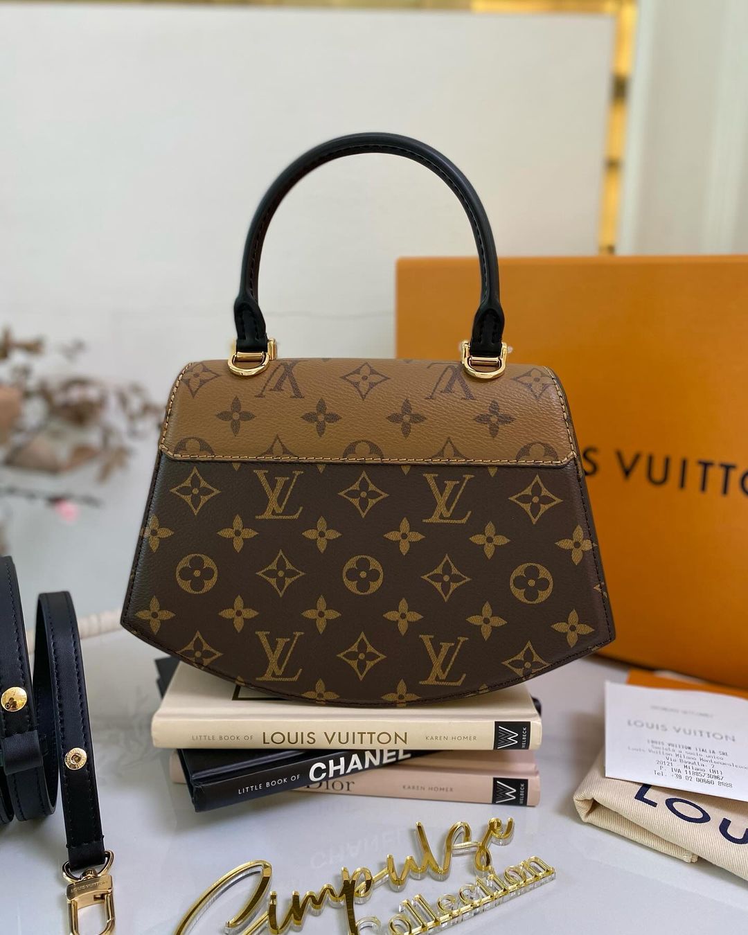 Louis Vuitton Mono Reverse Tilsitt