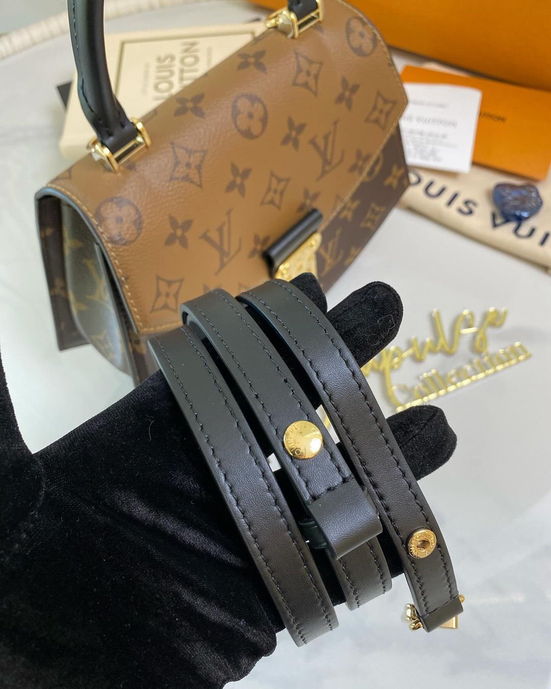 Louis Vuitton Mono Reverse Tilsitt