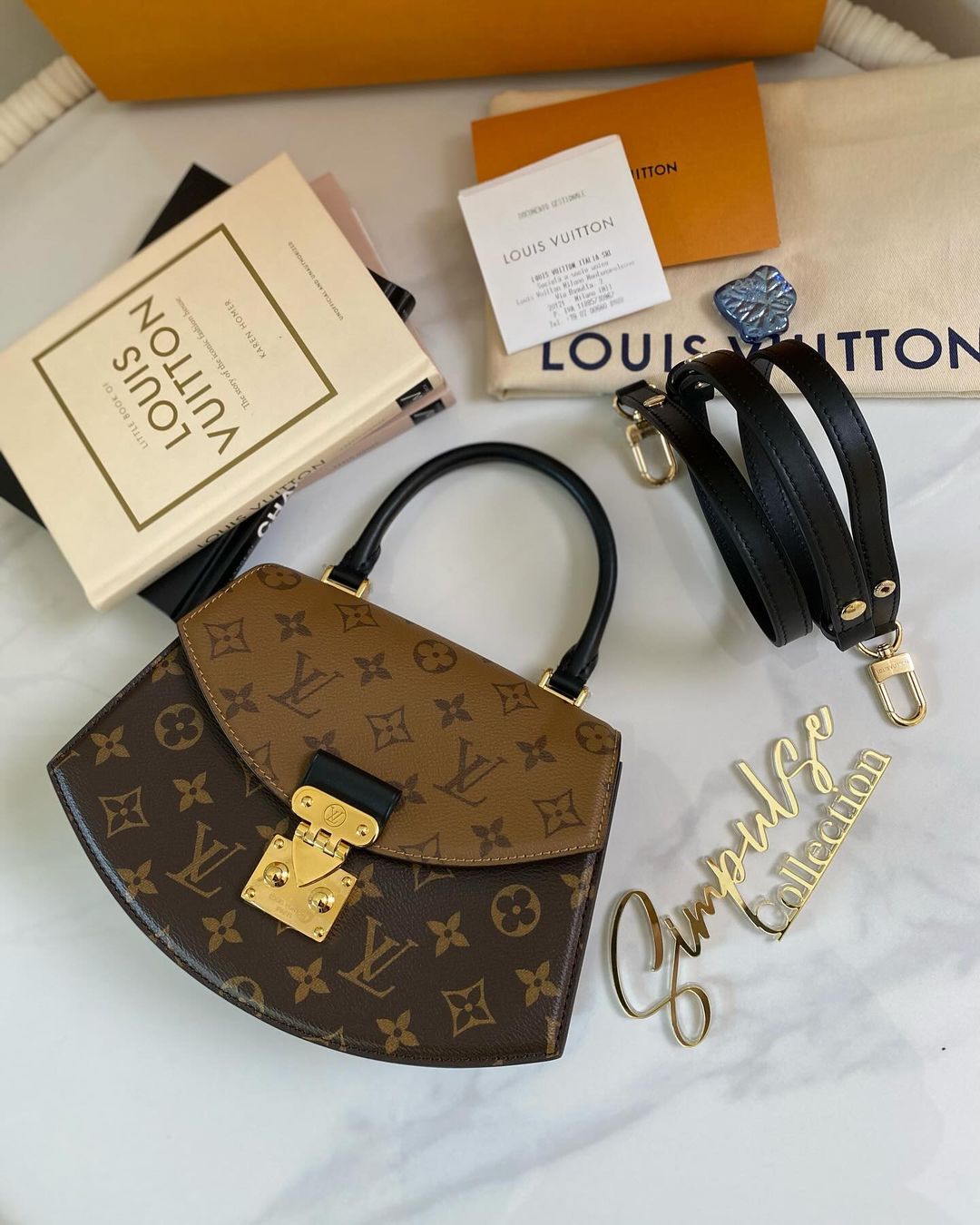 Louis Vuitton Mono Reverse Tilsitt