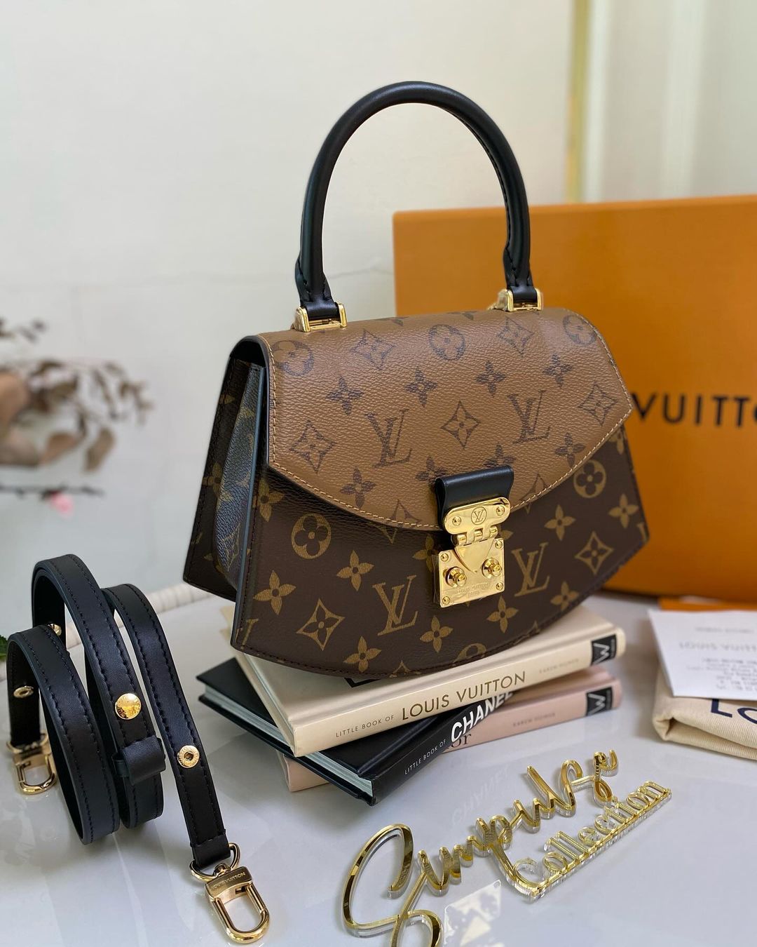Louis Vuitton Mono Reverse Tilsitt