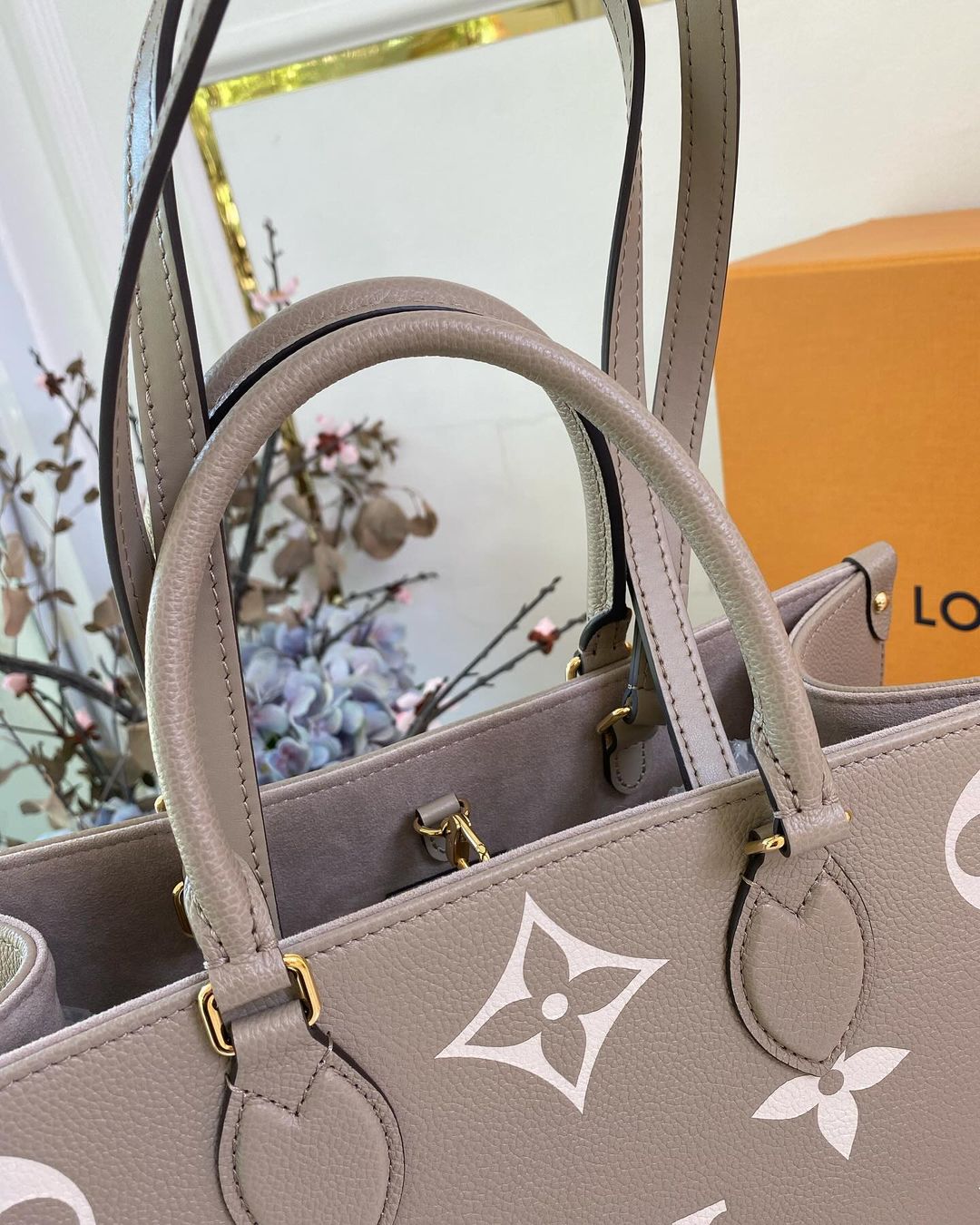 Louis Vuitton OTG Tourterelle Mono Empreinte Mm Size
