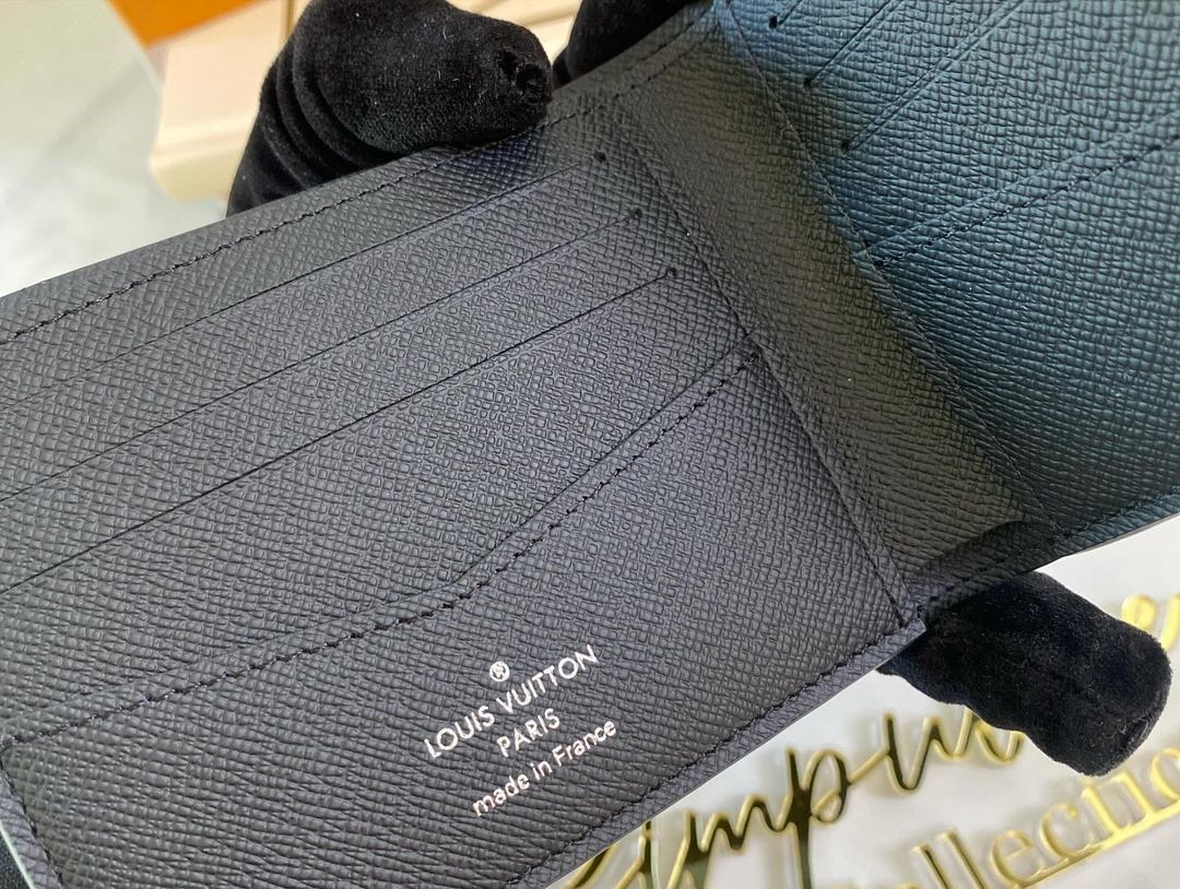 L V Damier Graphite Men’s Wallet