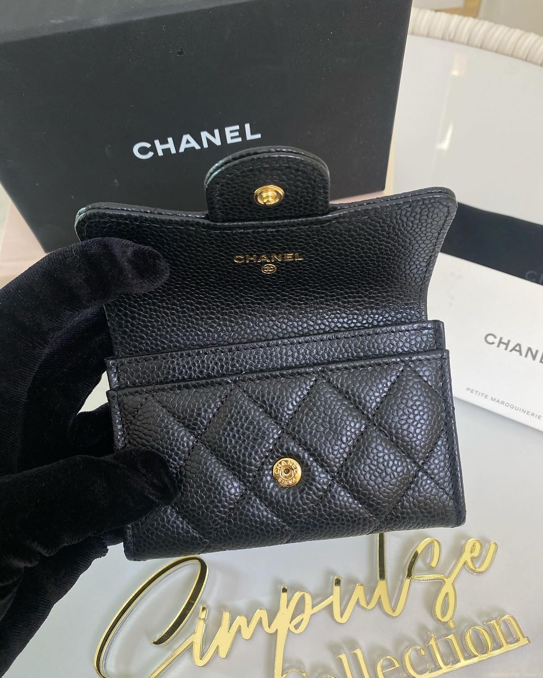 C Caviar Flap Cardholder
