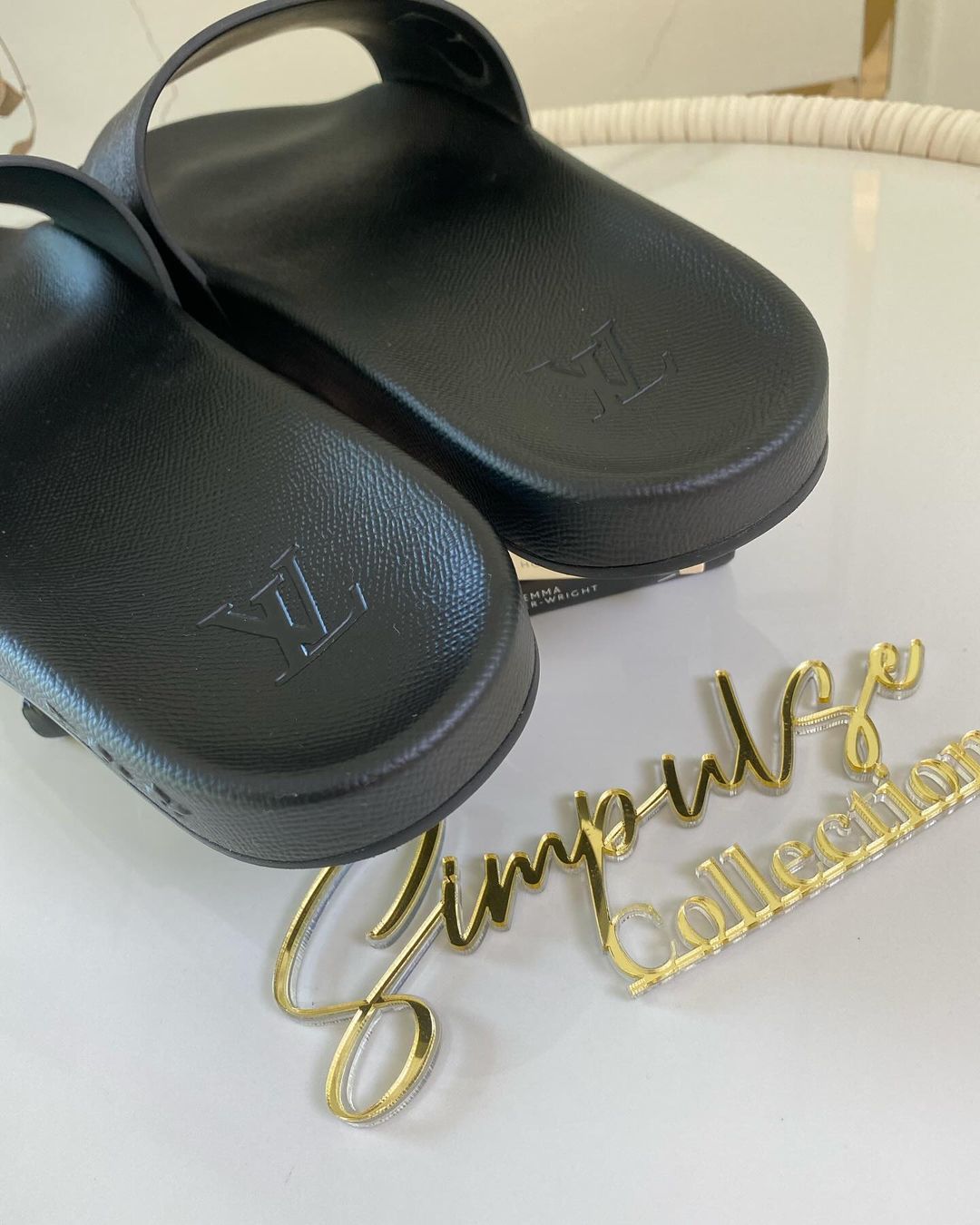 L V Waterfront Mules