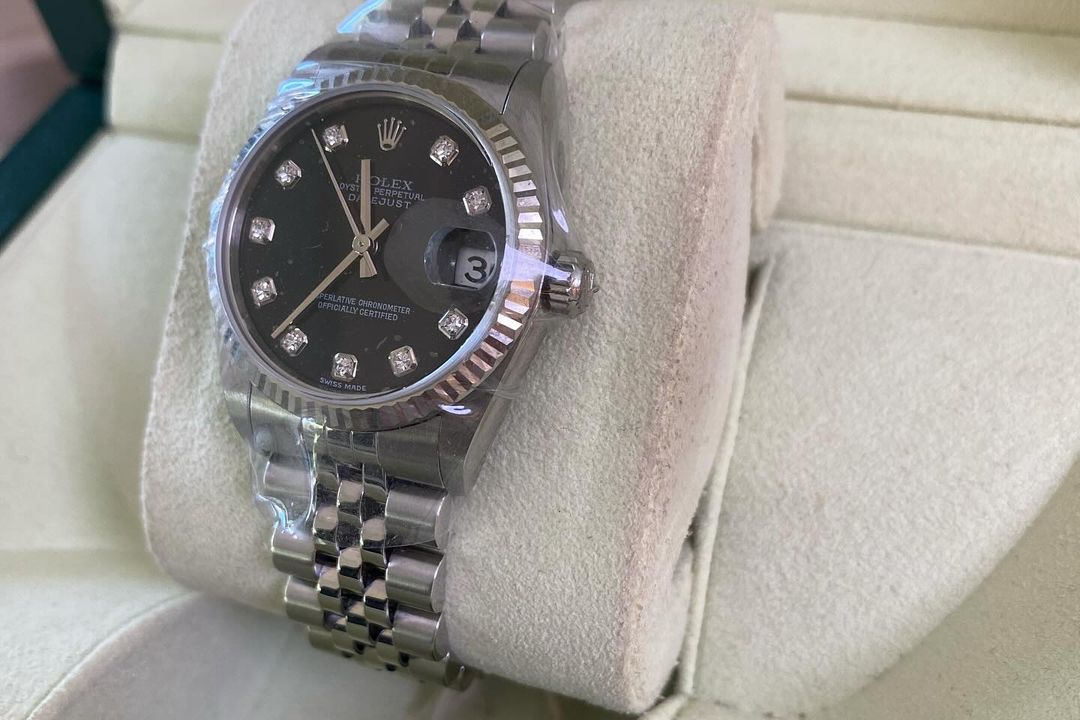 R Datejust 31mm Black Face w/ Diamond Dial