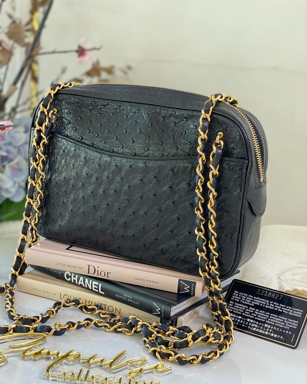 C Vintage Black Ostrich Leather Shoulder Bag