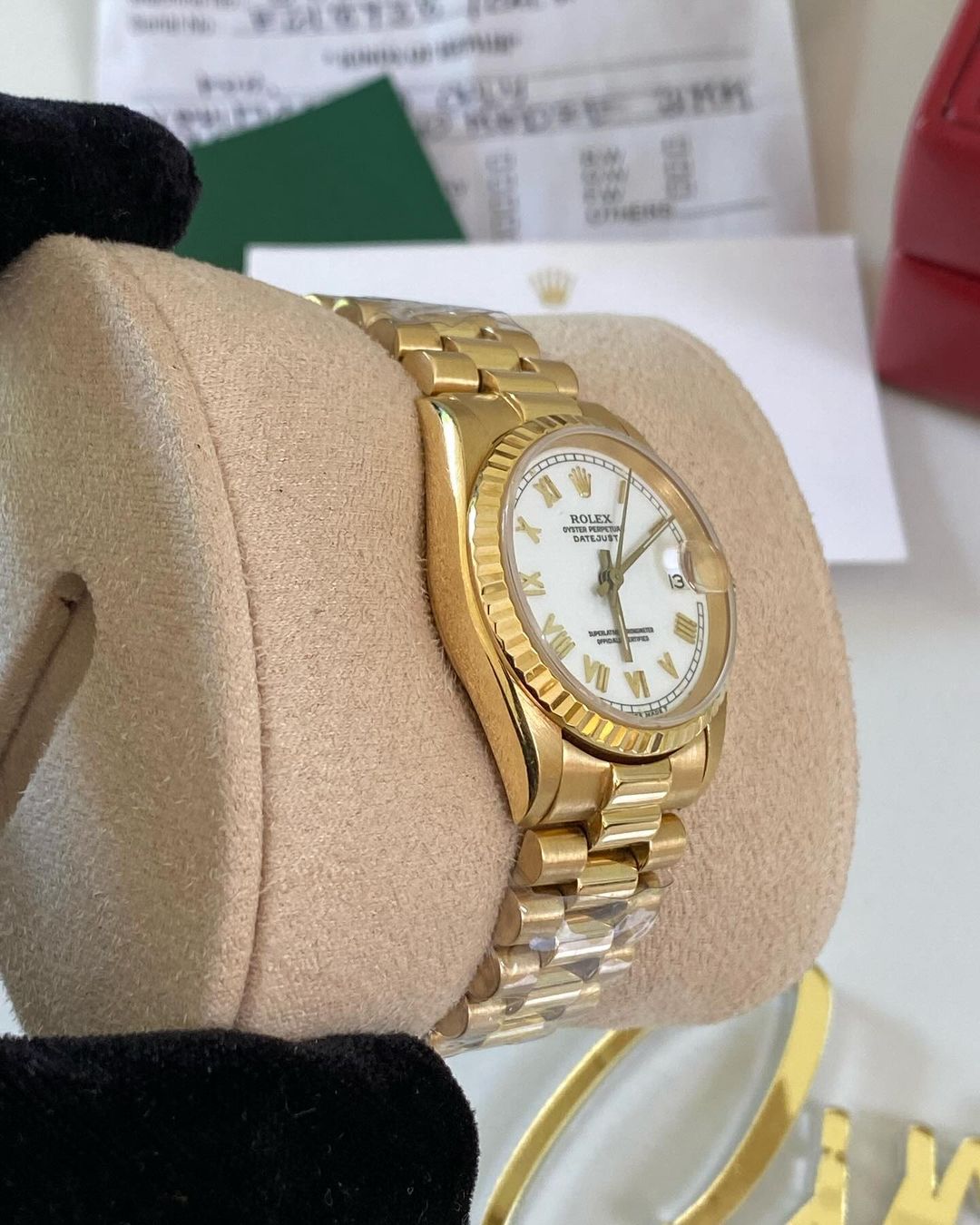 R Solid Gold White Face w/ Roman Dial