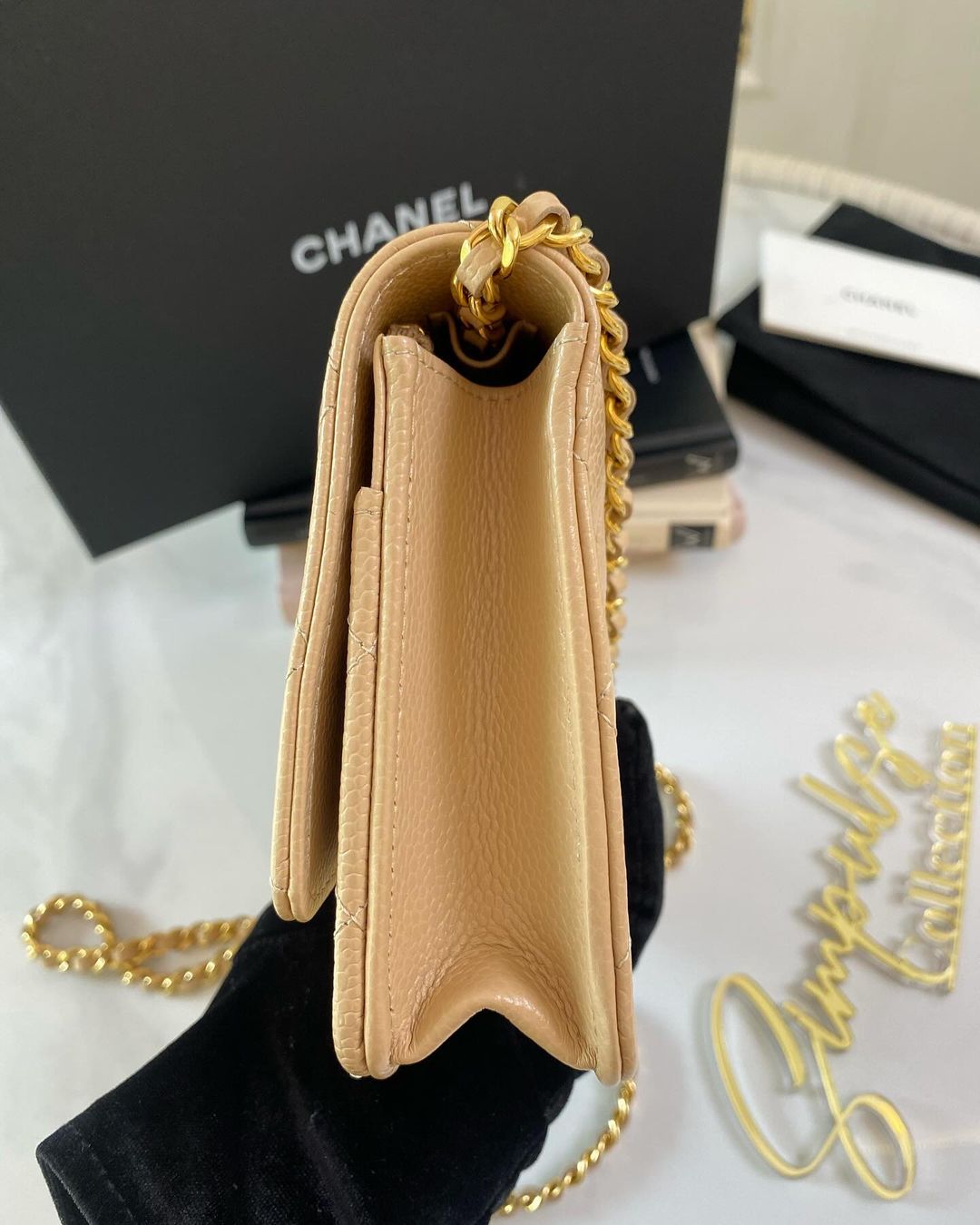 Classic WOC Caviar Beige GHW