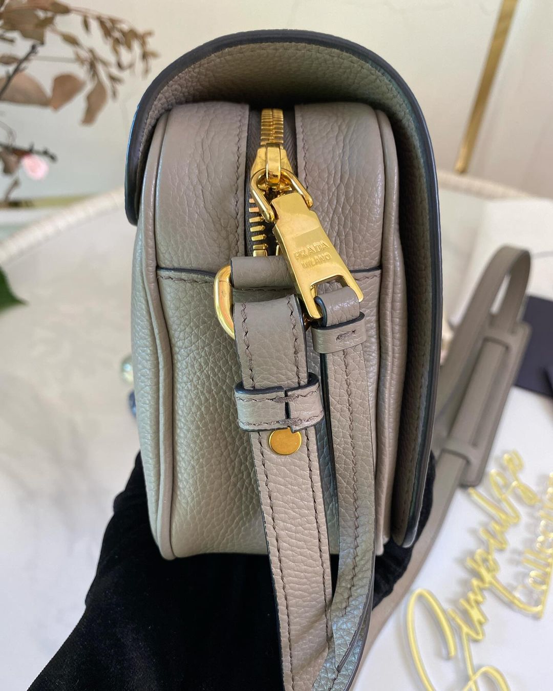 P Vitello Phenix Argilla Grey Leather Flap Crossbody