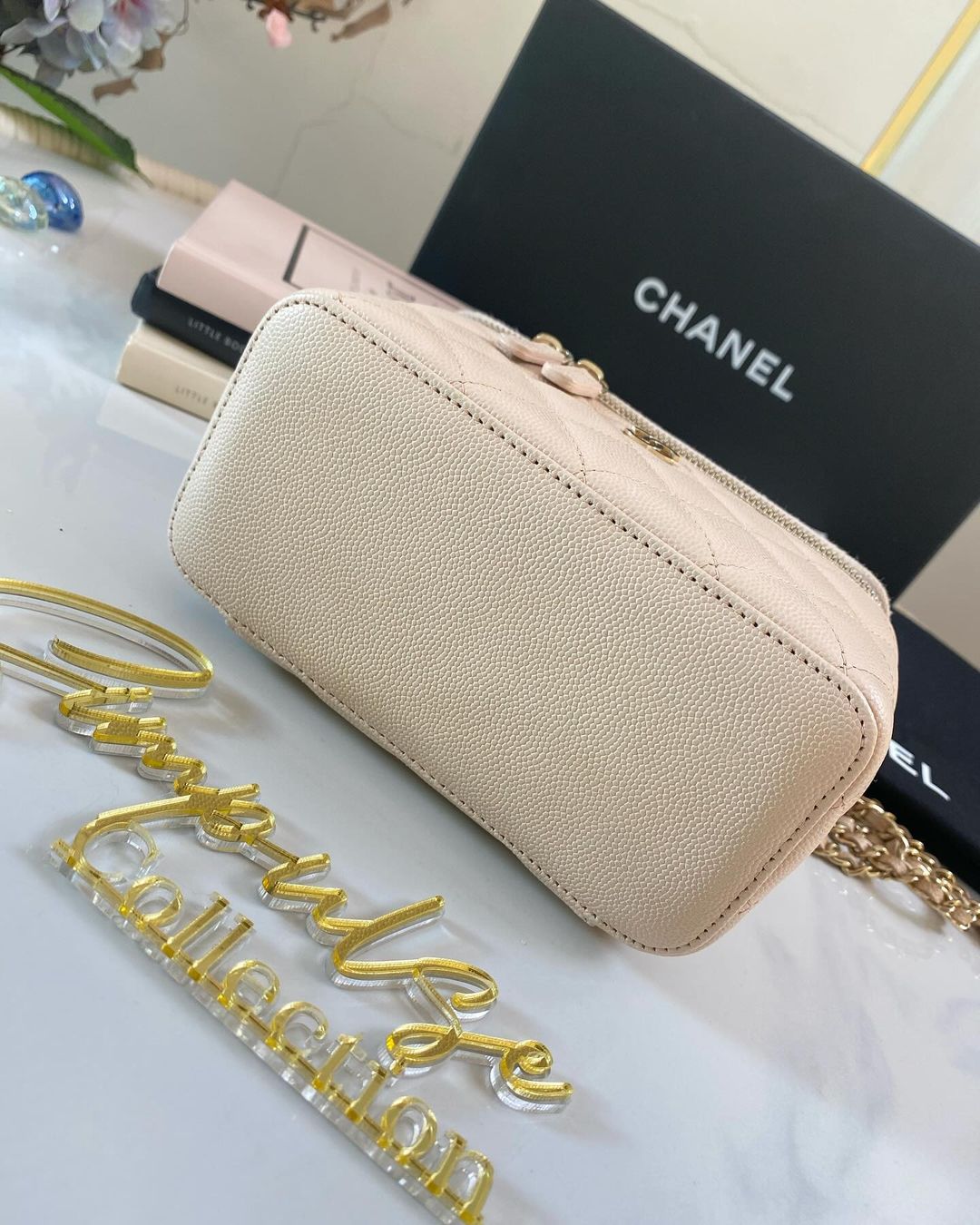Chanel Vanity Caviar in Beige GHW