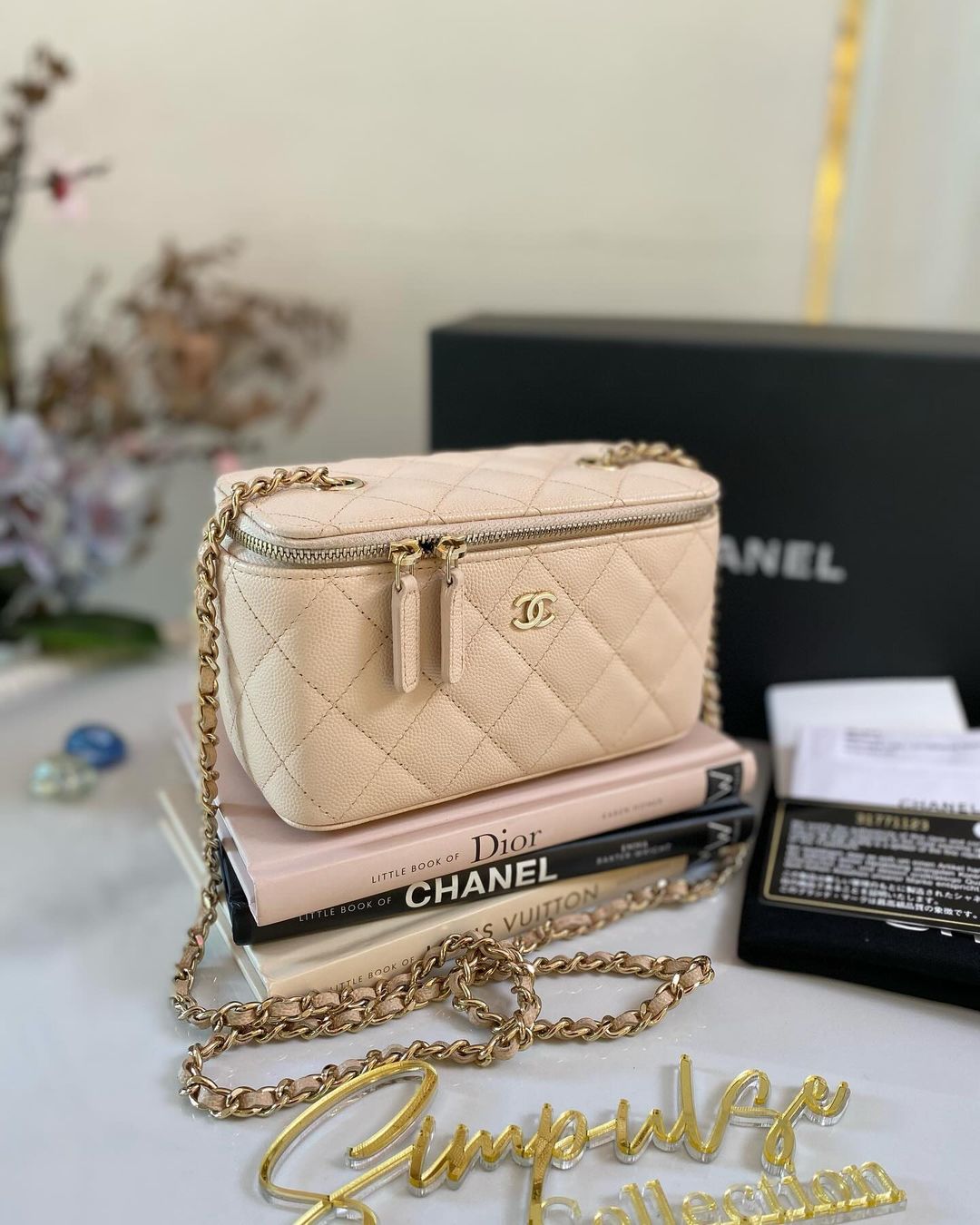 Chanel Vanity Caviar in Beige GHW