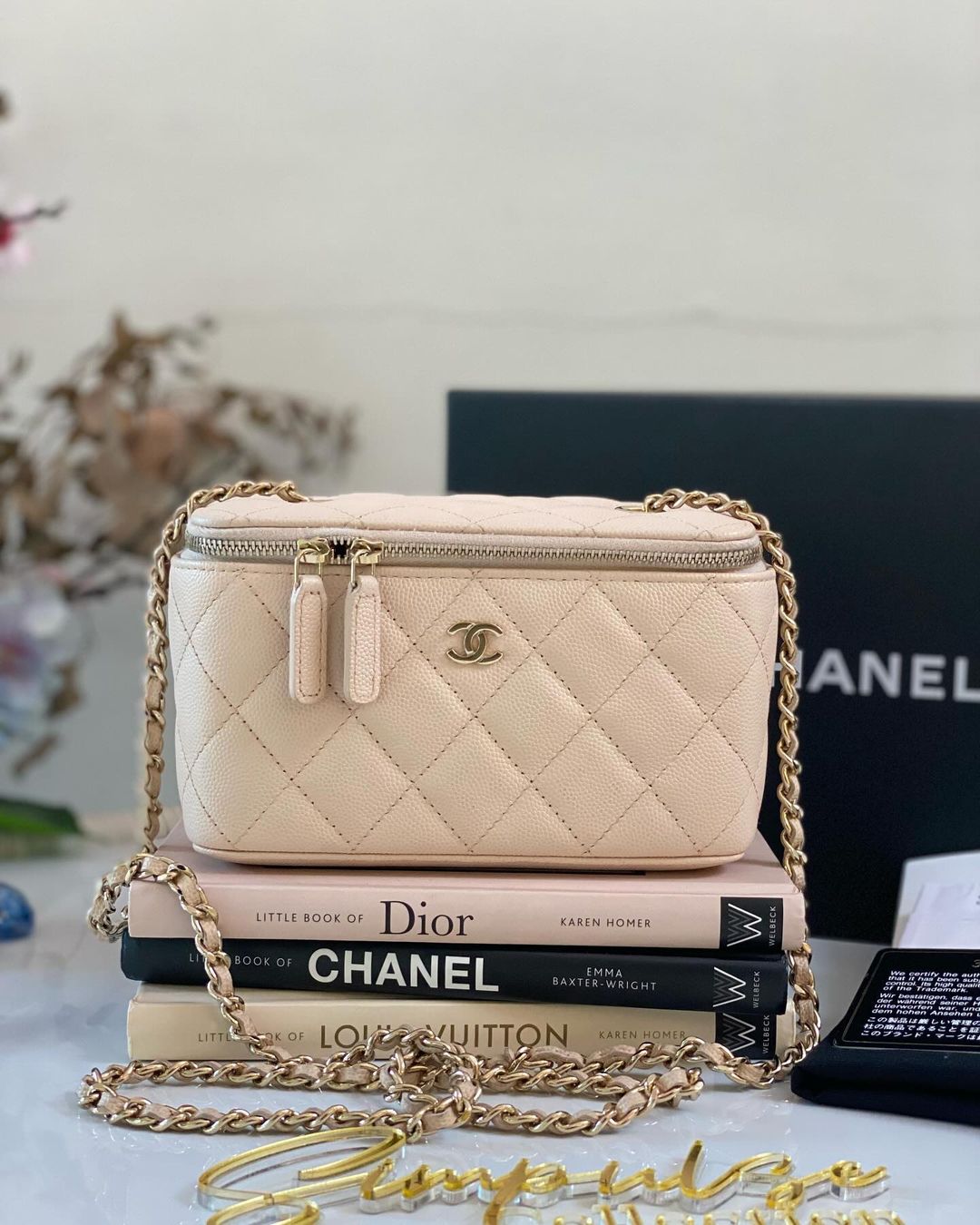 Chanel Vanity Caviar in Beige GHW