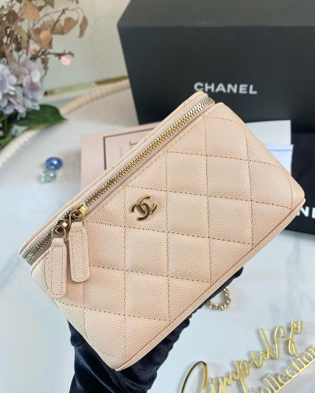 Chanel Vanity Caviar in Beige GHW