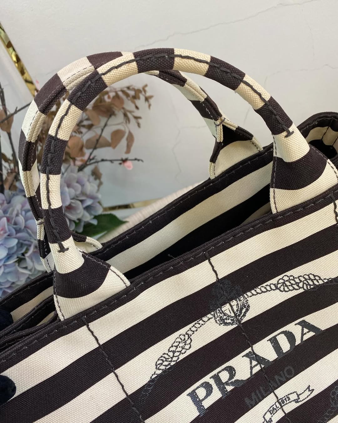 P Canapa Stripe Logo Medium Black Tote