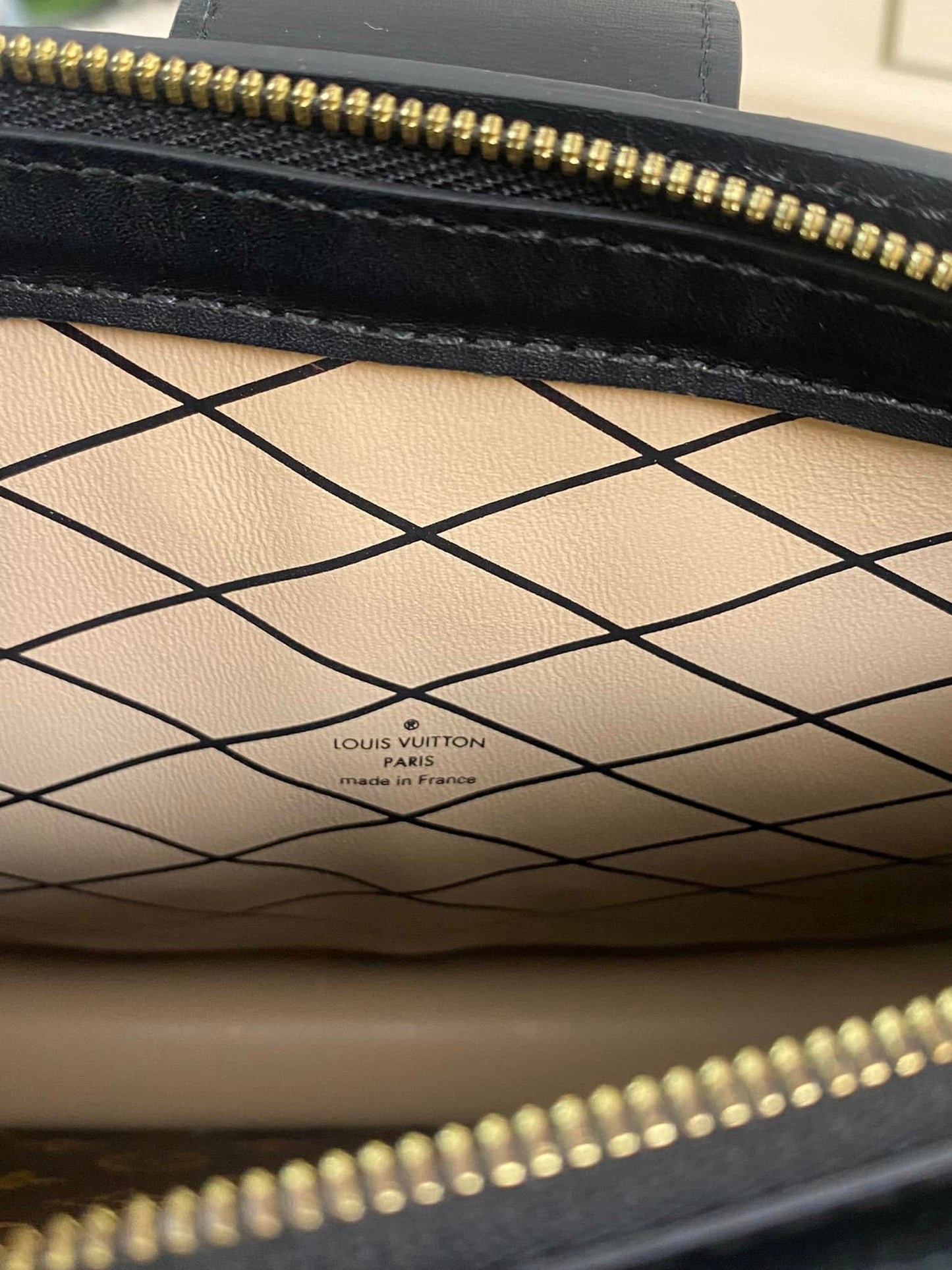 Mono Reverse Clutch Trunk