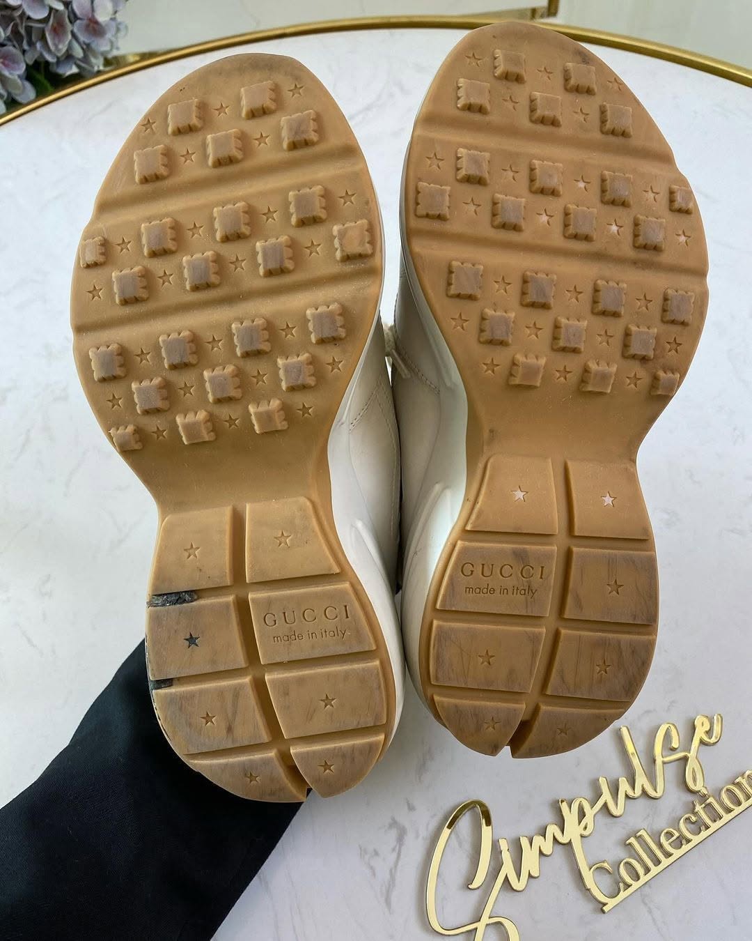 GUCCI Rhyton Glitters Sneakers