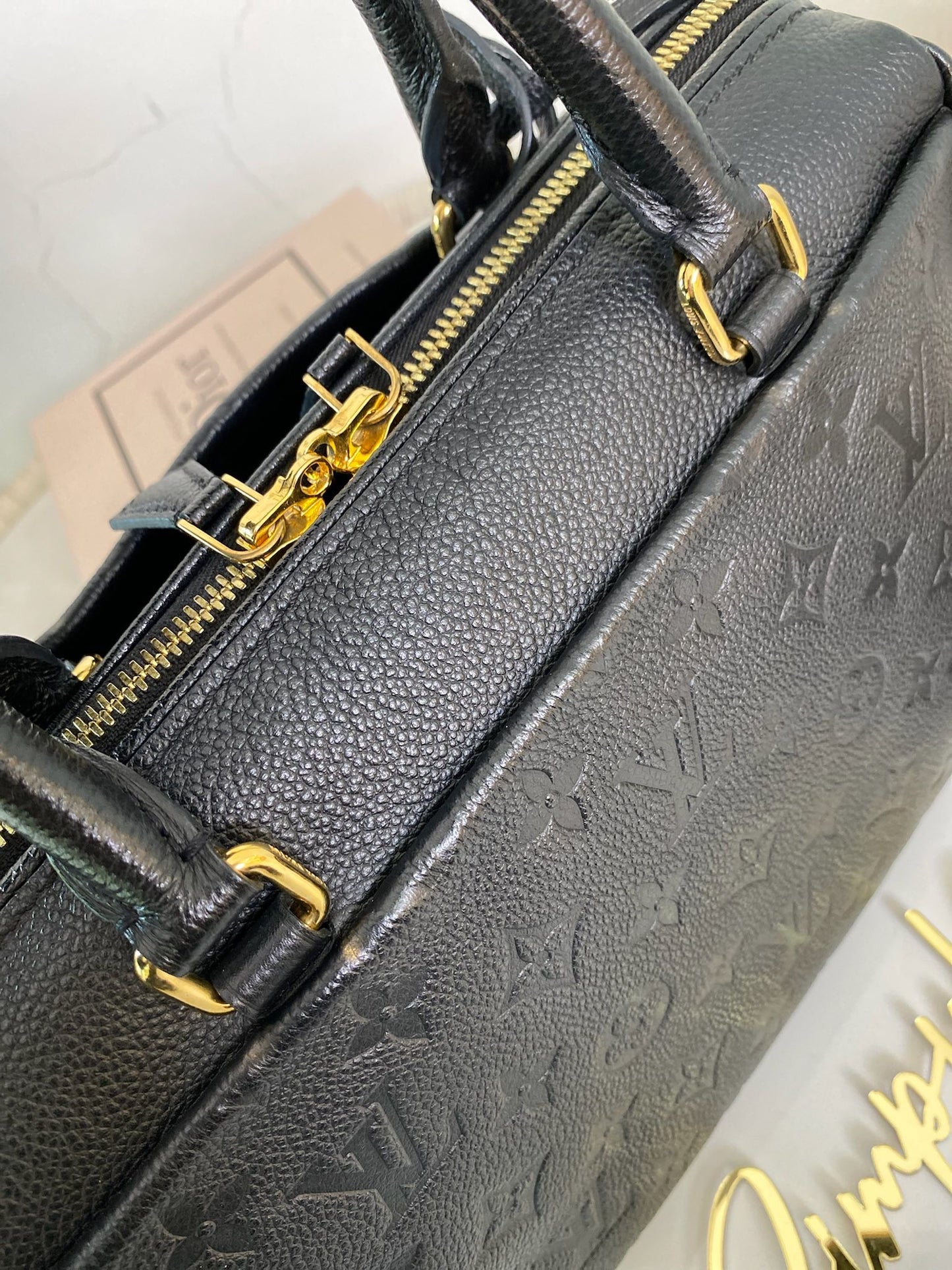 Louis Vuitton Bandouliere 25 Empreinte