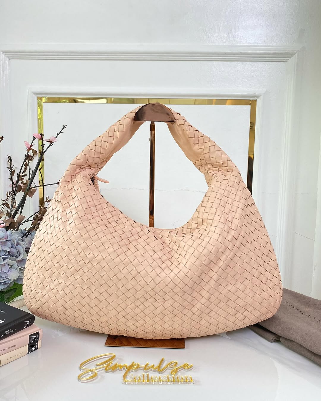 BV Medium Nm Intrecciato Hobo Bag