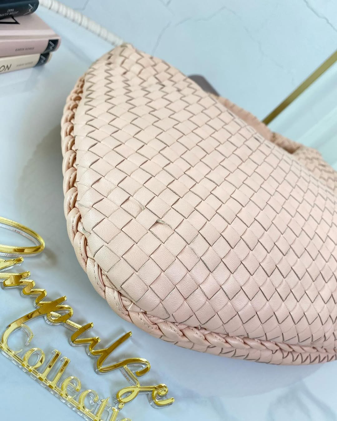 BV Medium Nm Intrecciato Hobo Bag