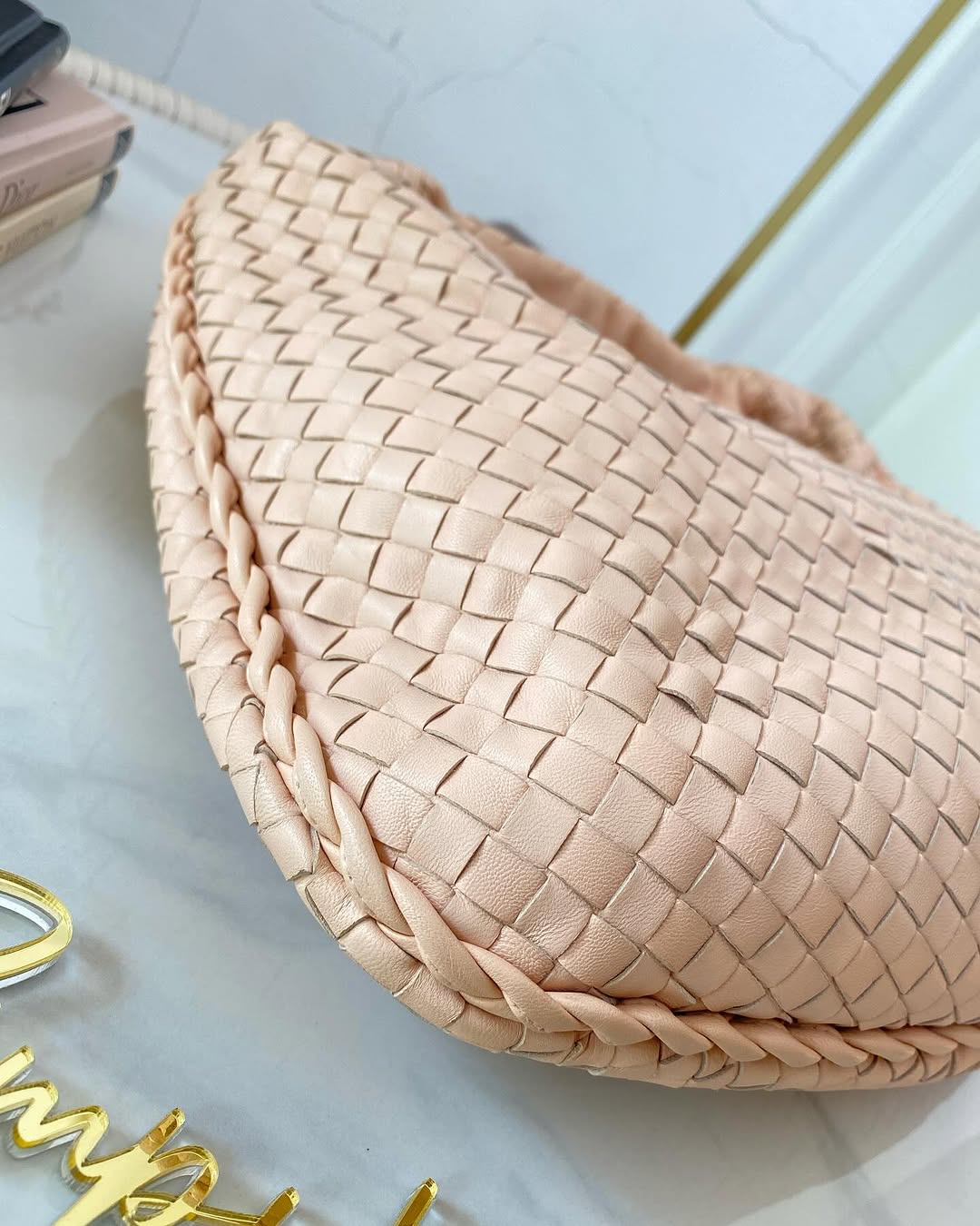 BV Medium Nm Intrecciato Hobo Bag