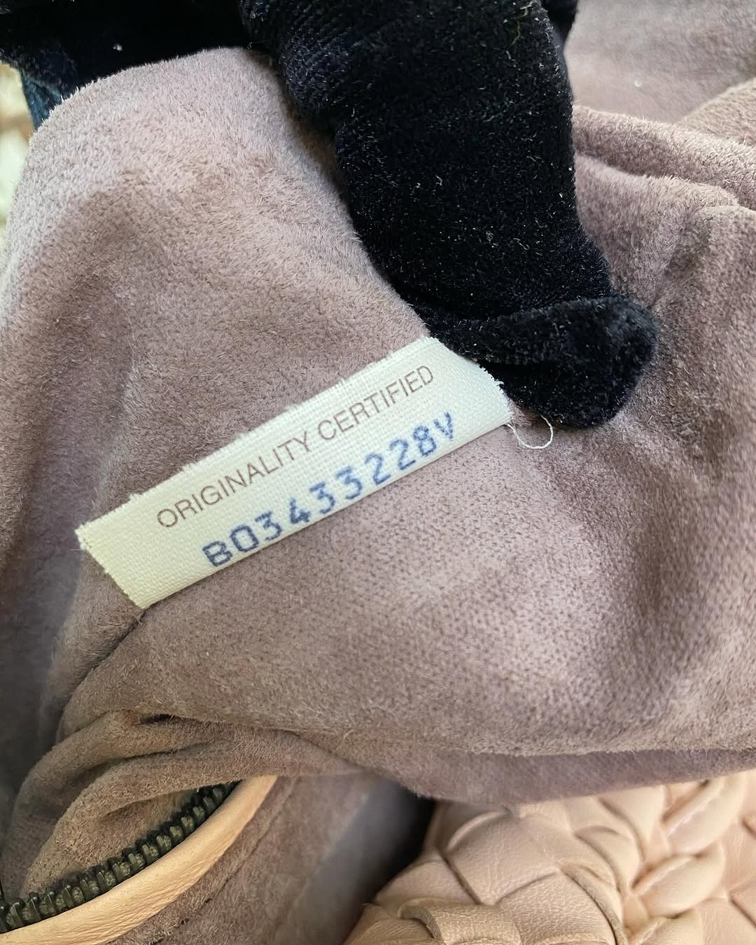 BV Medium Nm Intrecciato Hobo Bag