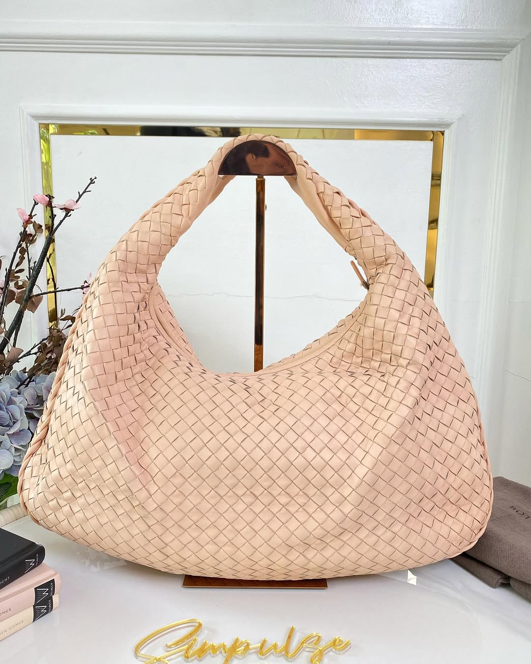 BV Medium Nm Intrecciato Hobo Bag
