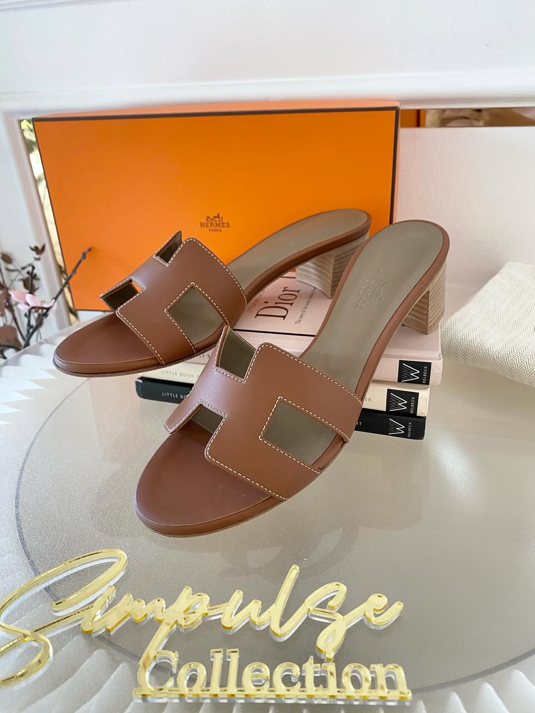 H Oasis Gold Tan Size 7