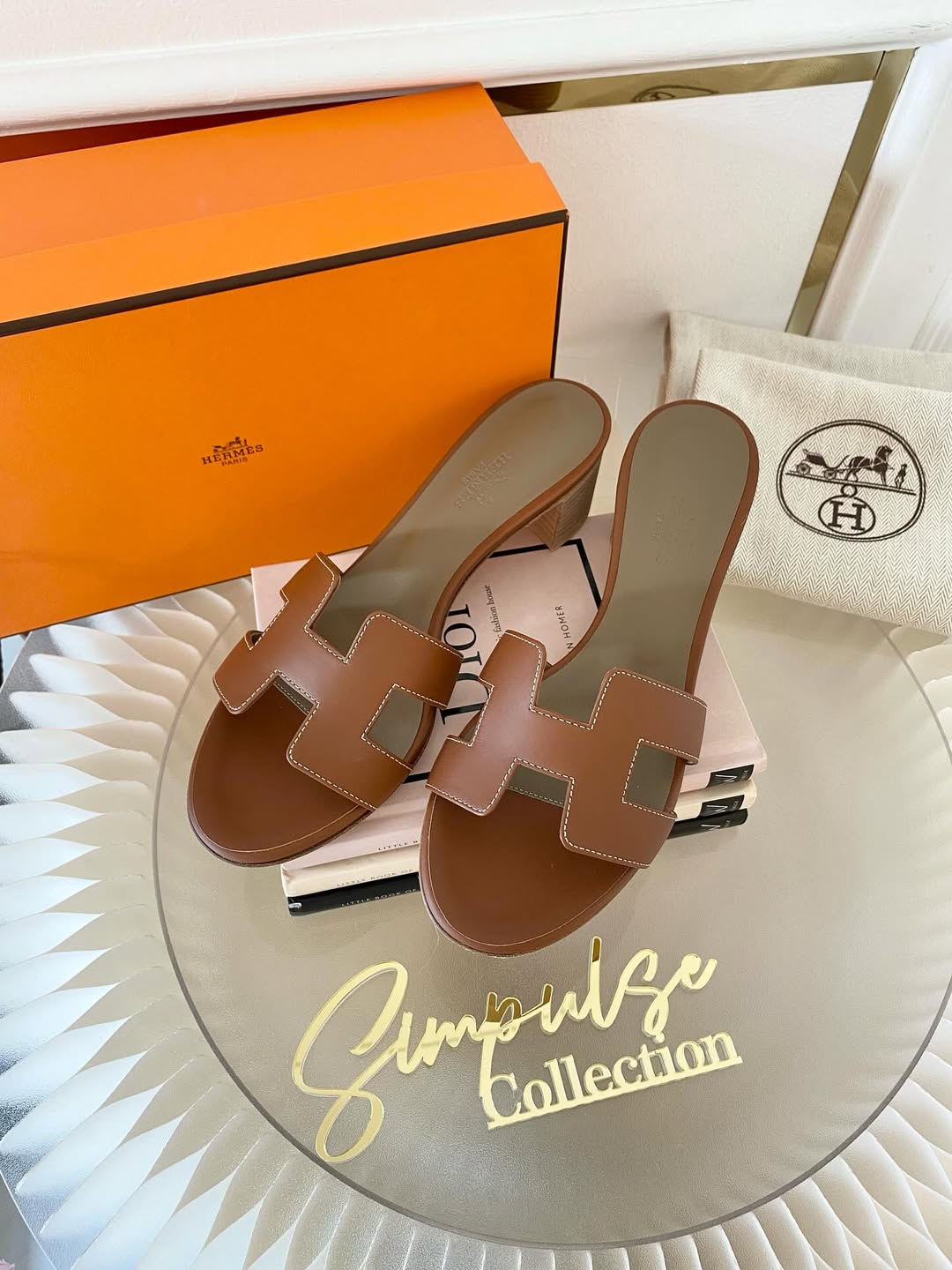 H Oasis Gold Tan Size 7