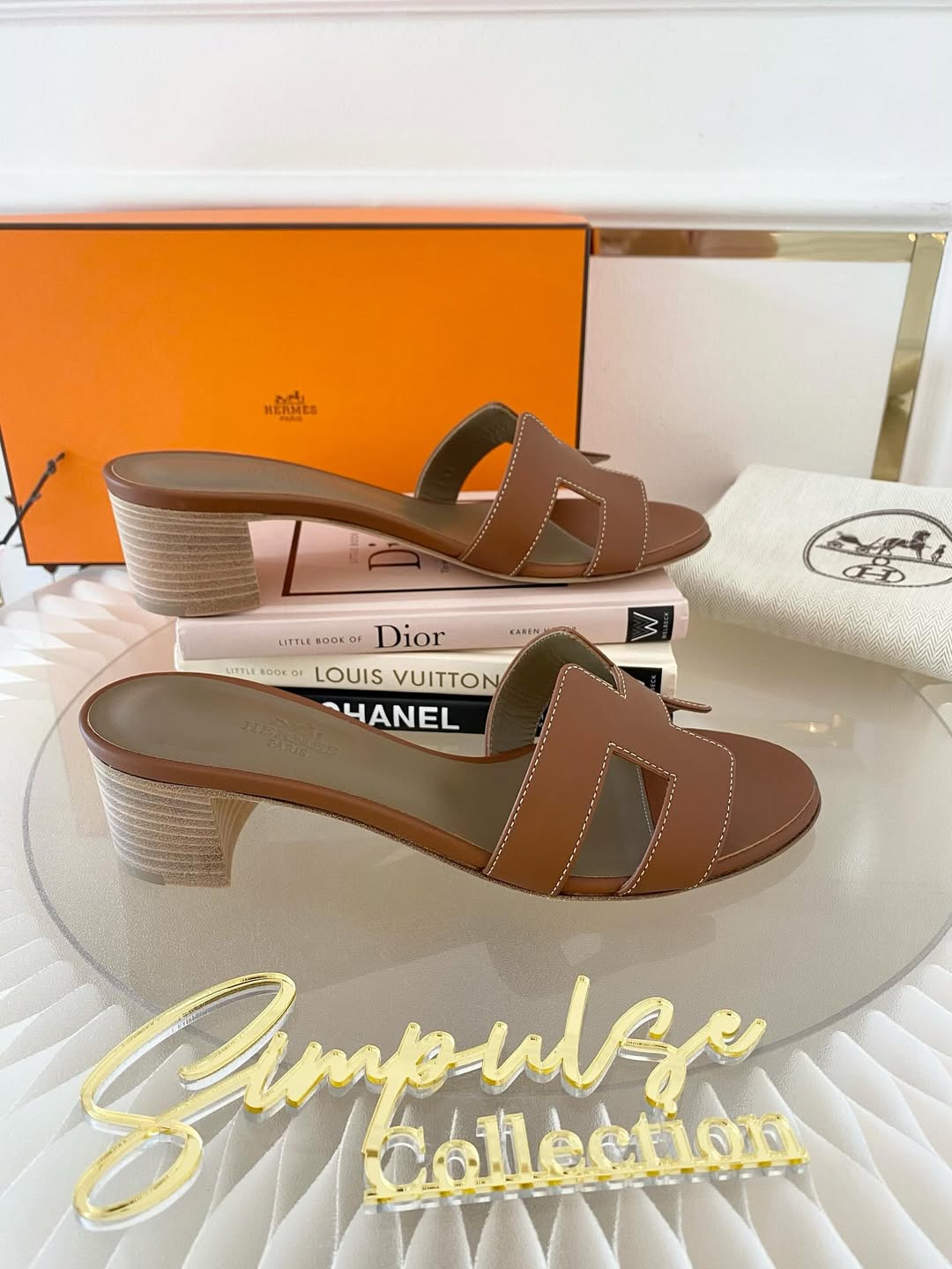 H Oasis Gold Tan Size 7