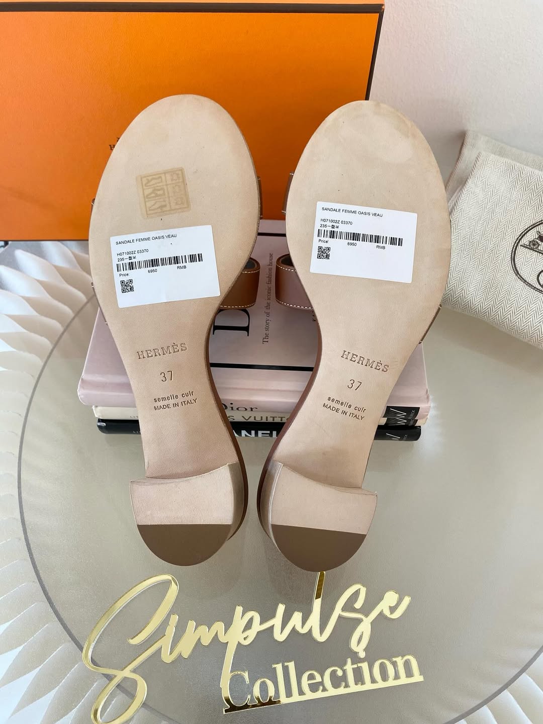 H Oasis Gold Tan Size 7