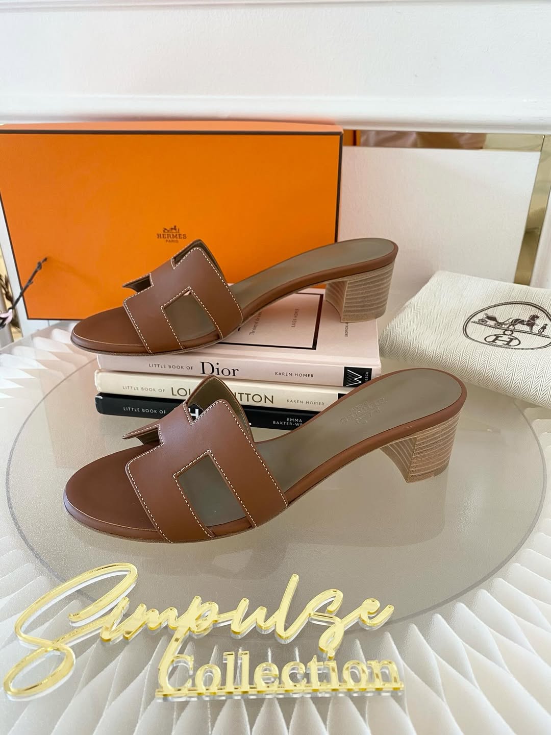H Oasis Gold Tan Size 7