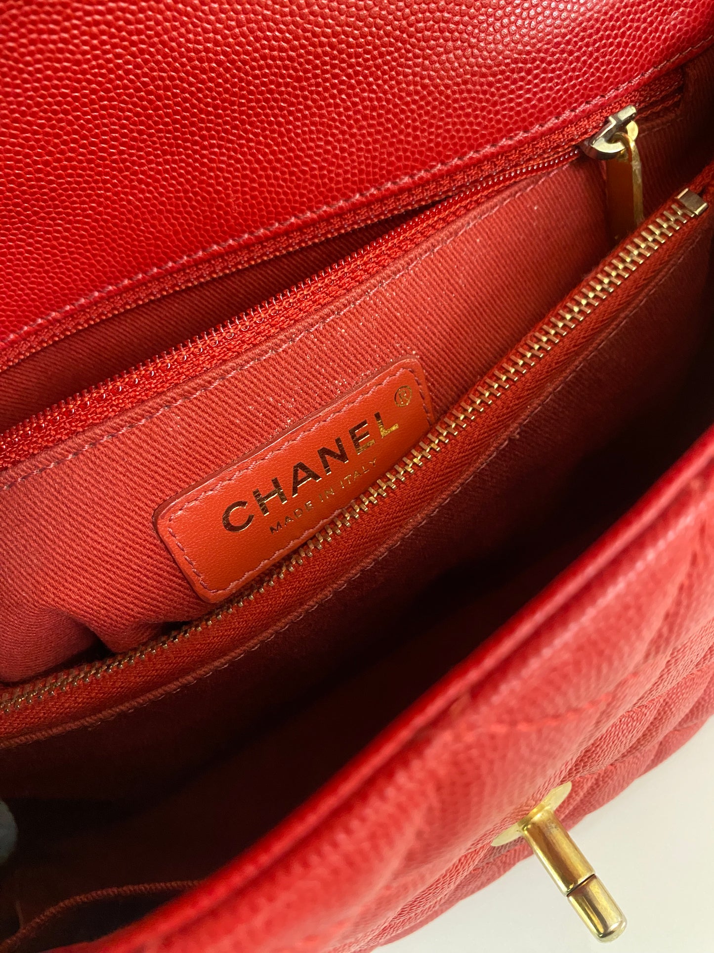 Chanel Coco Red Caviar Medium