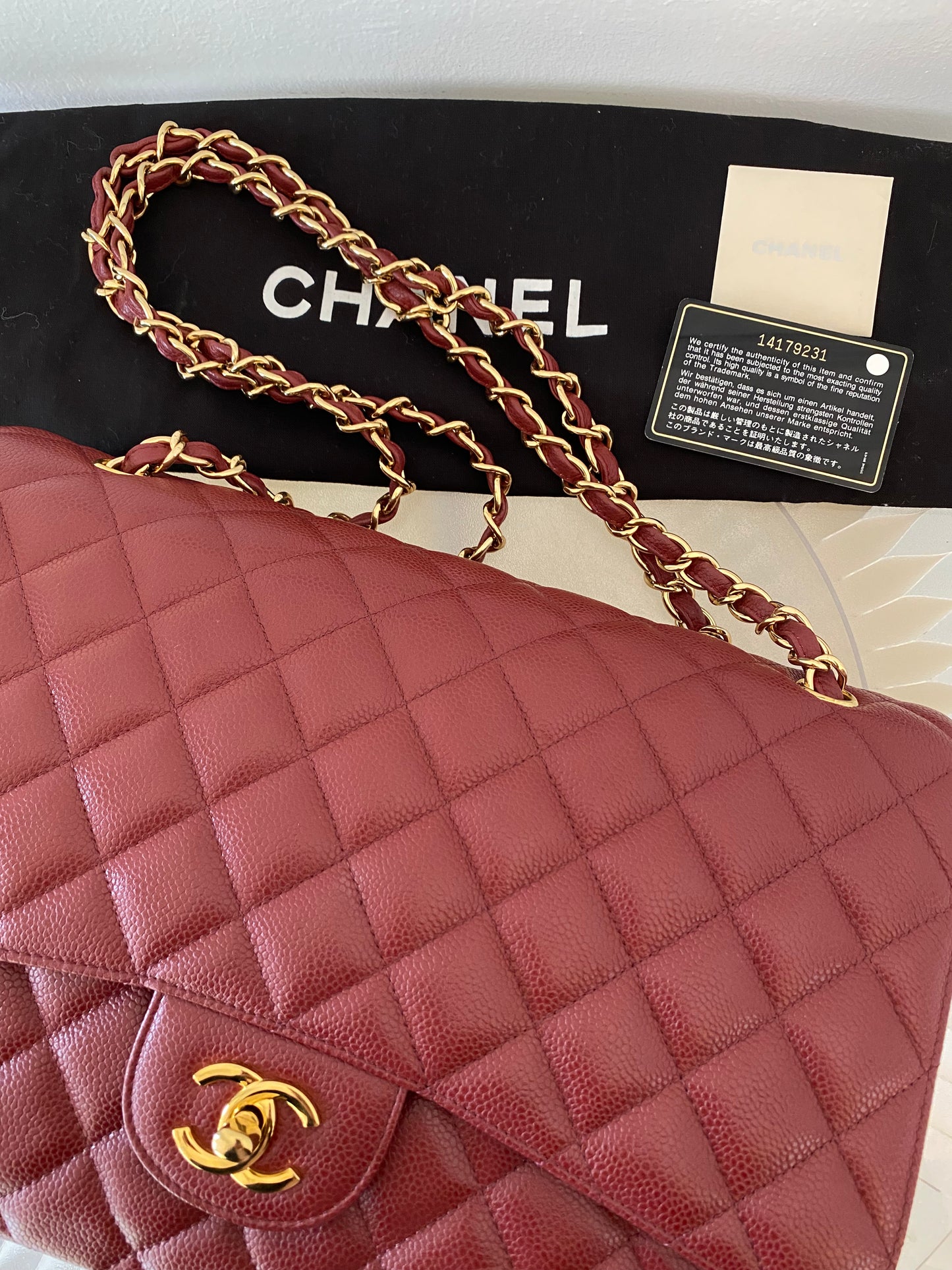 CHANEL Classic Single Flap Maxi Caviar GHW