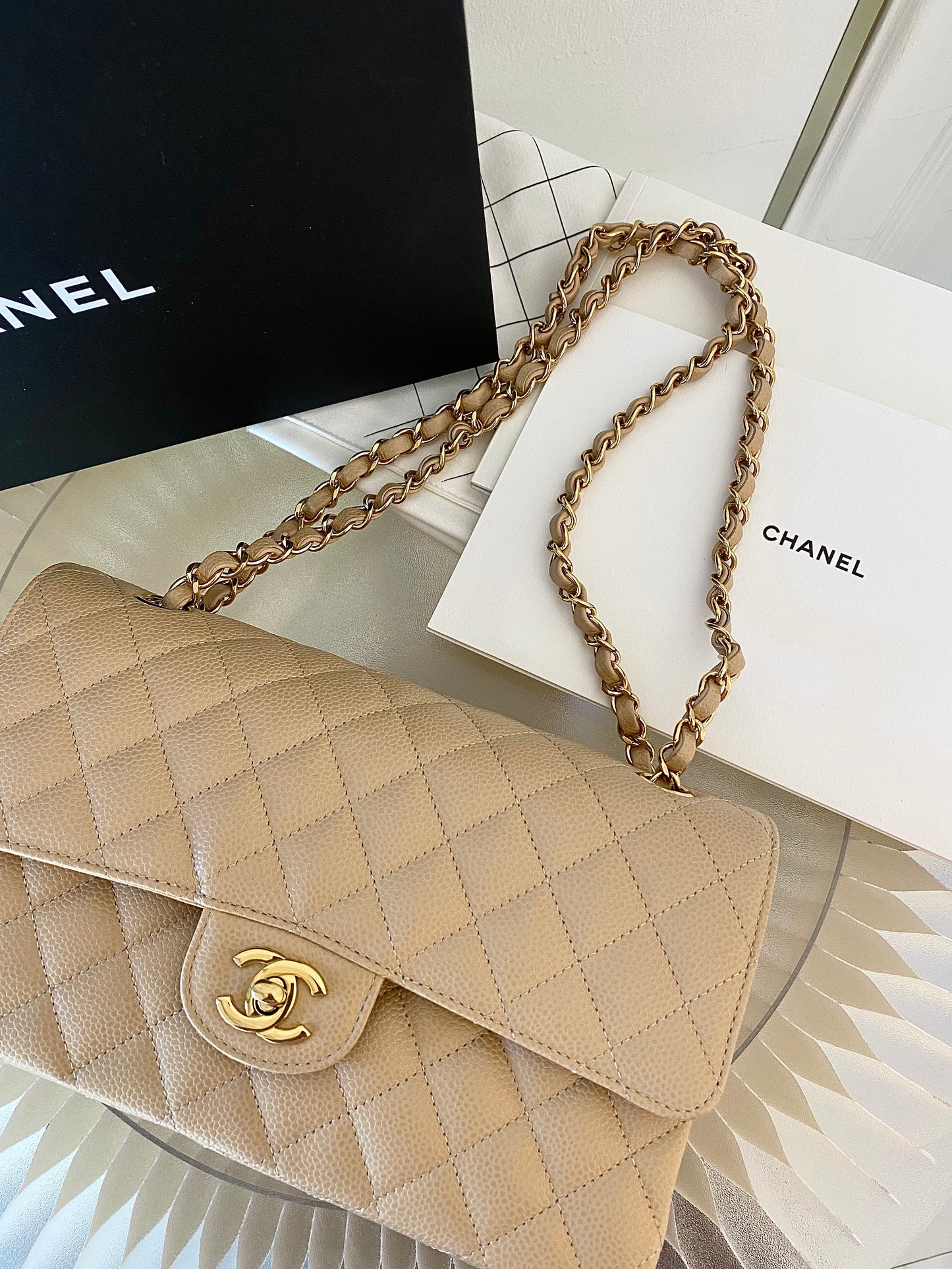 CHANELMedium Classic Double Flap Beige GHW