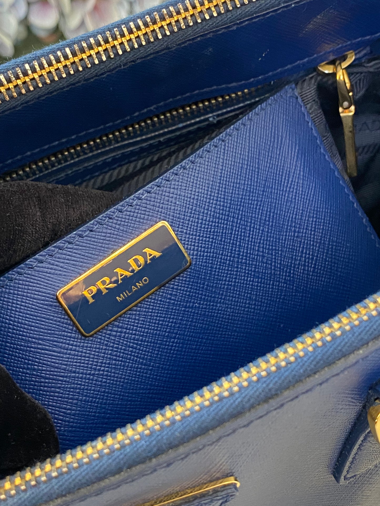 Prada Saffiano Medium Galleria Double Zip