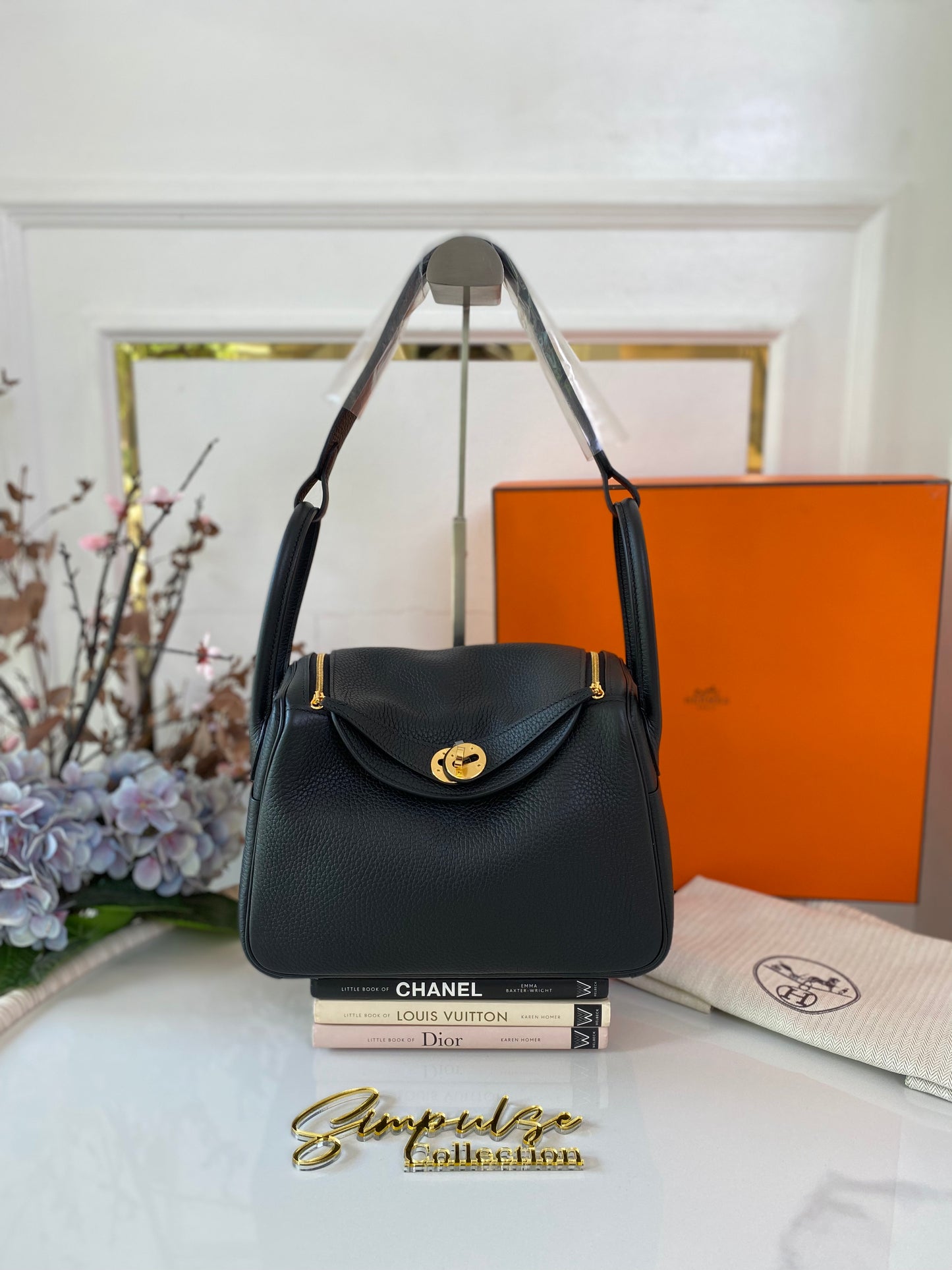 Hermes Lindy 26 Taurillon Clemence 89 Noir GHW