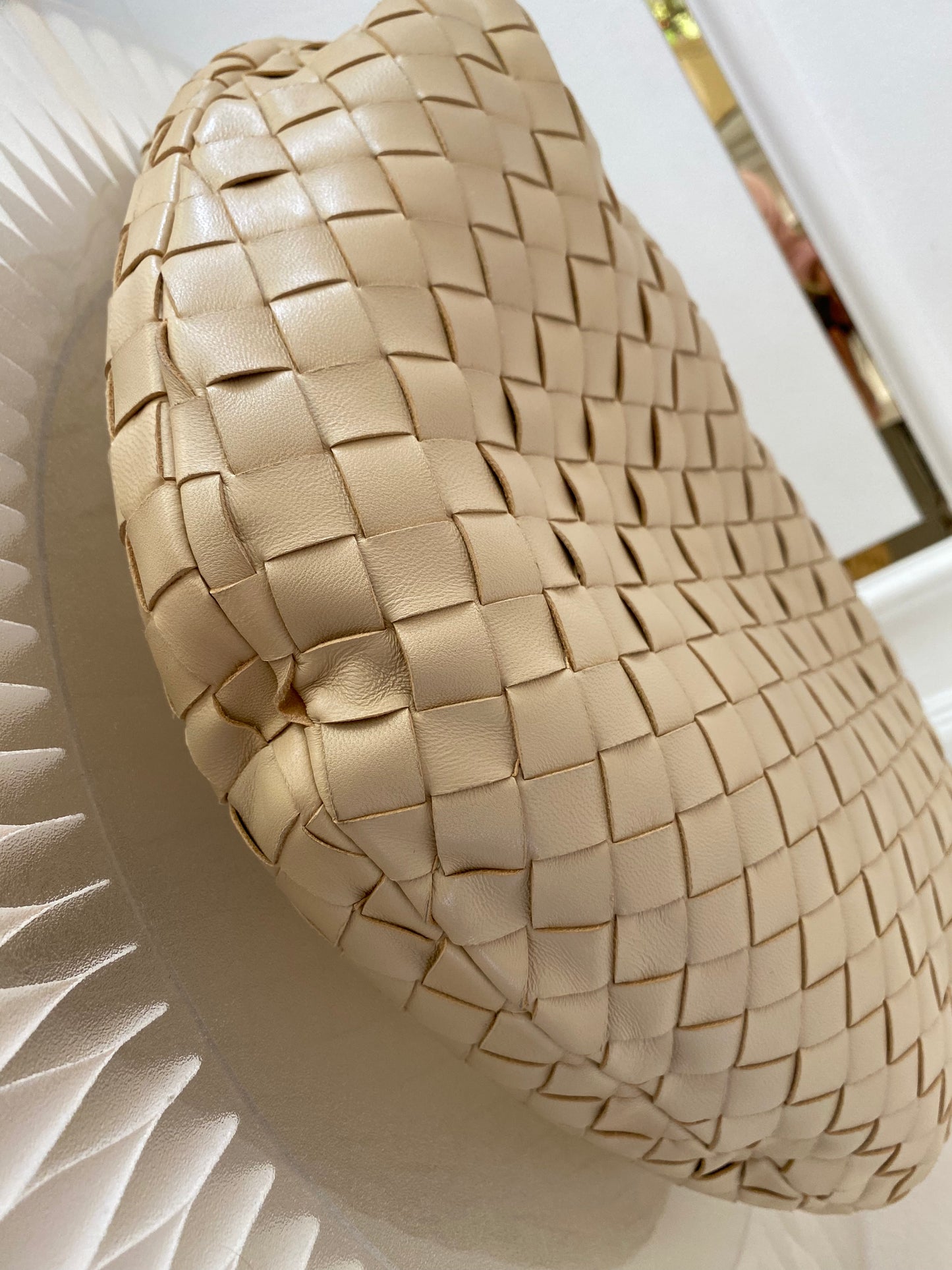 Bottega Veneta Jodie Teen Beige