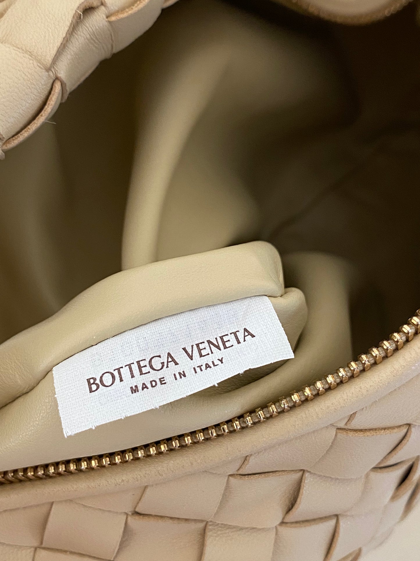 Bottega Veneta Jodie Teen Beige