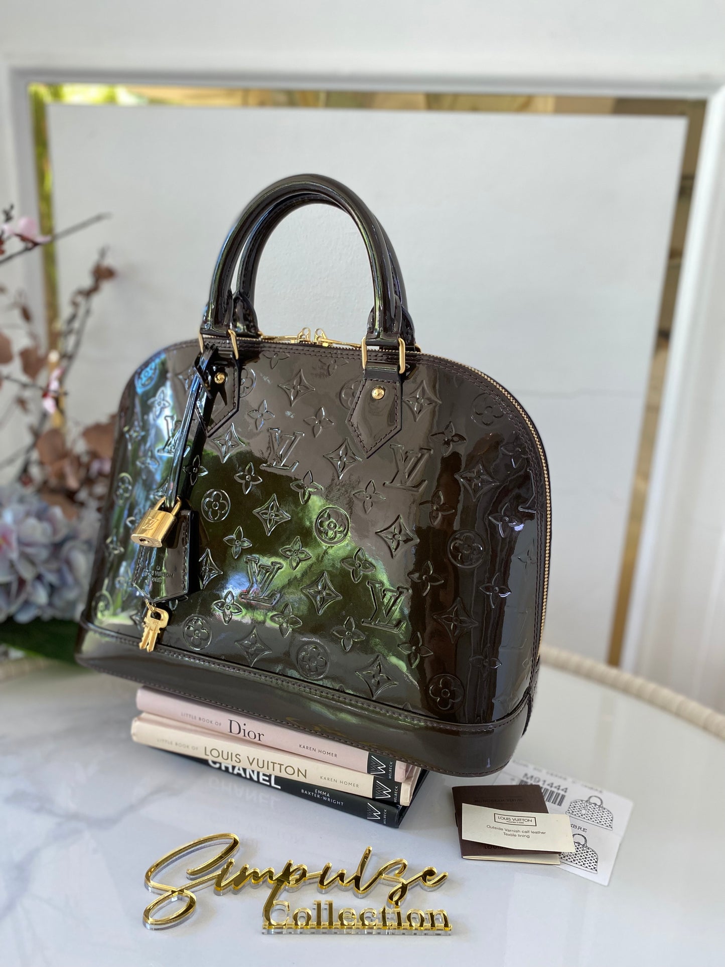 Louis Vuitton Alma Vernis Ombre Pm Size